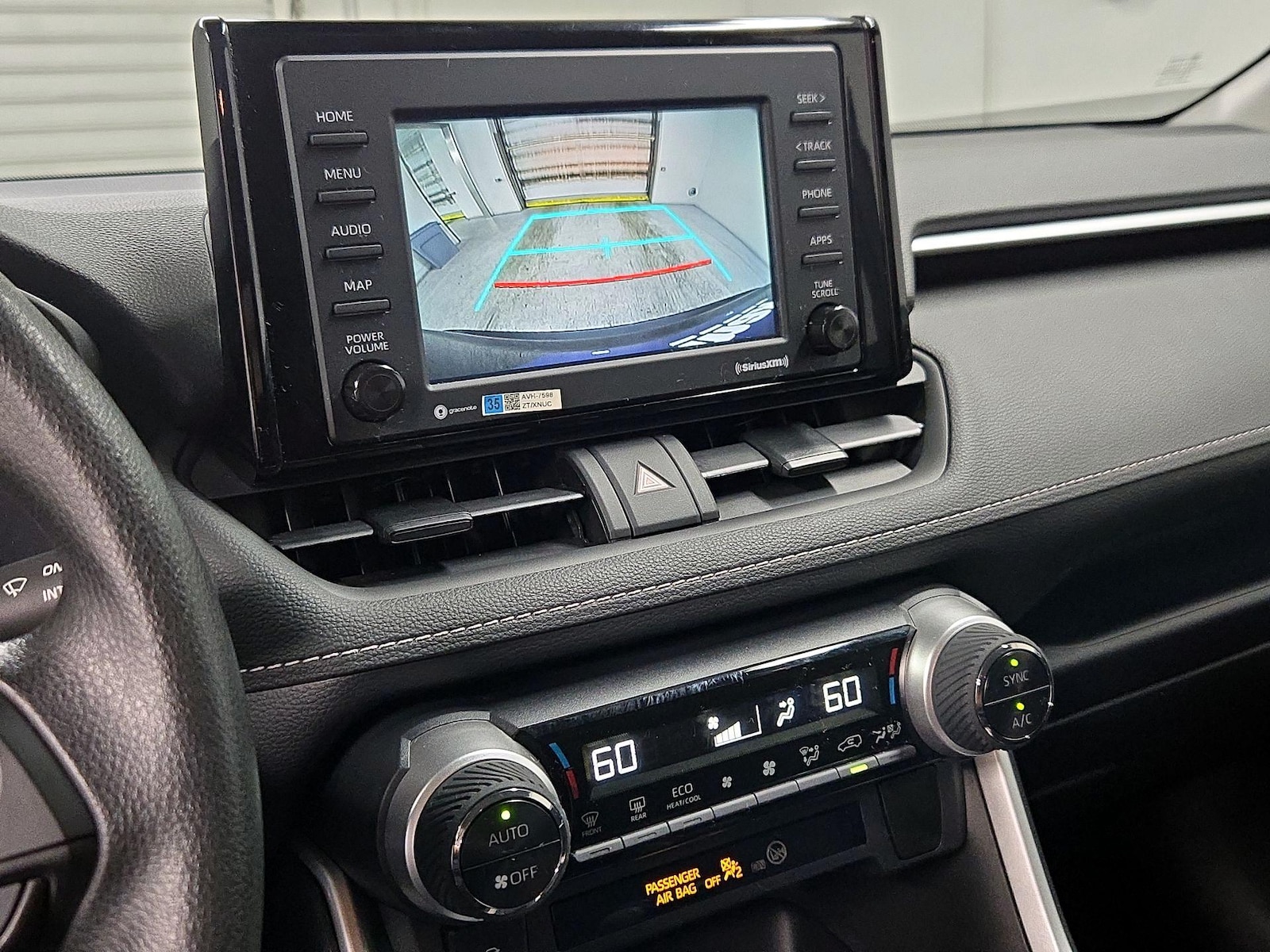 2021 Toyota RAV4 LE - Photo 15