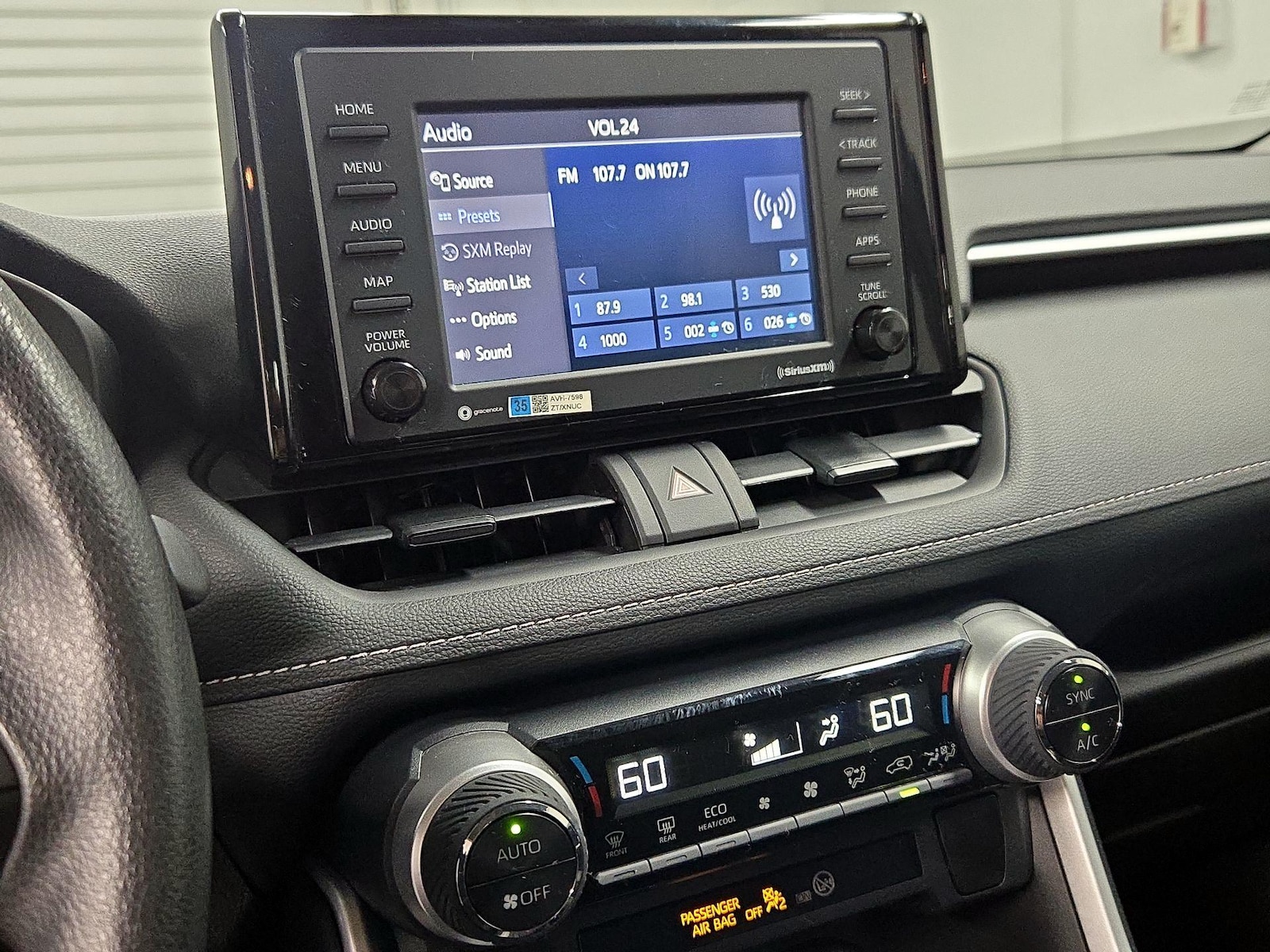 2021 Toyota RAV4 LE - Photo 16
