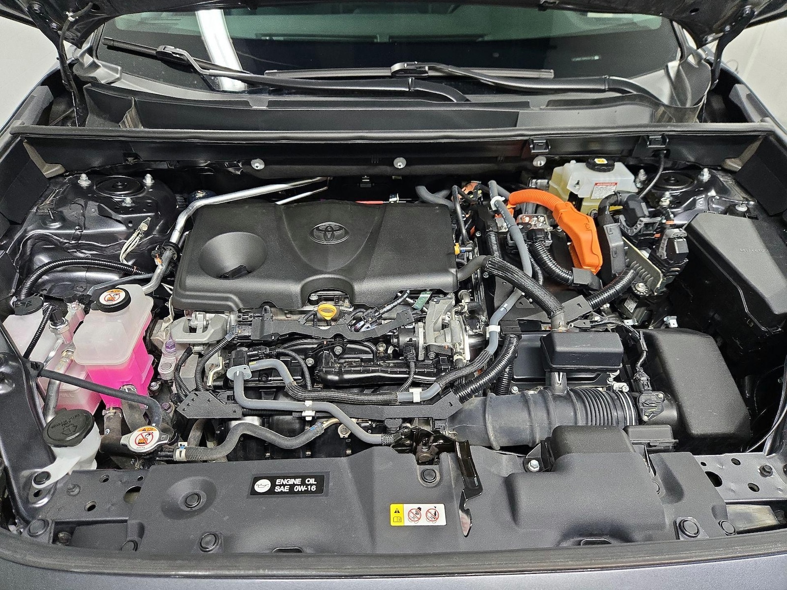 2021 Toyota RAV4 LE - Photo 22