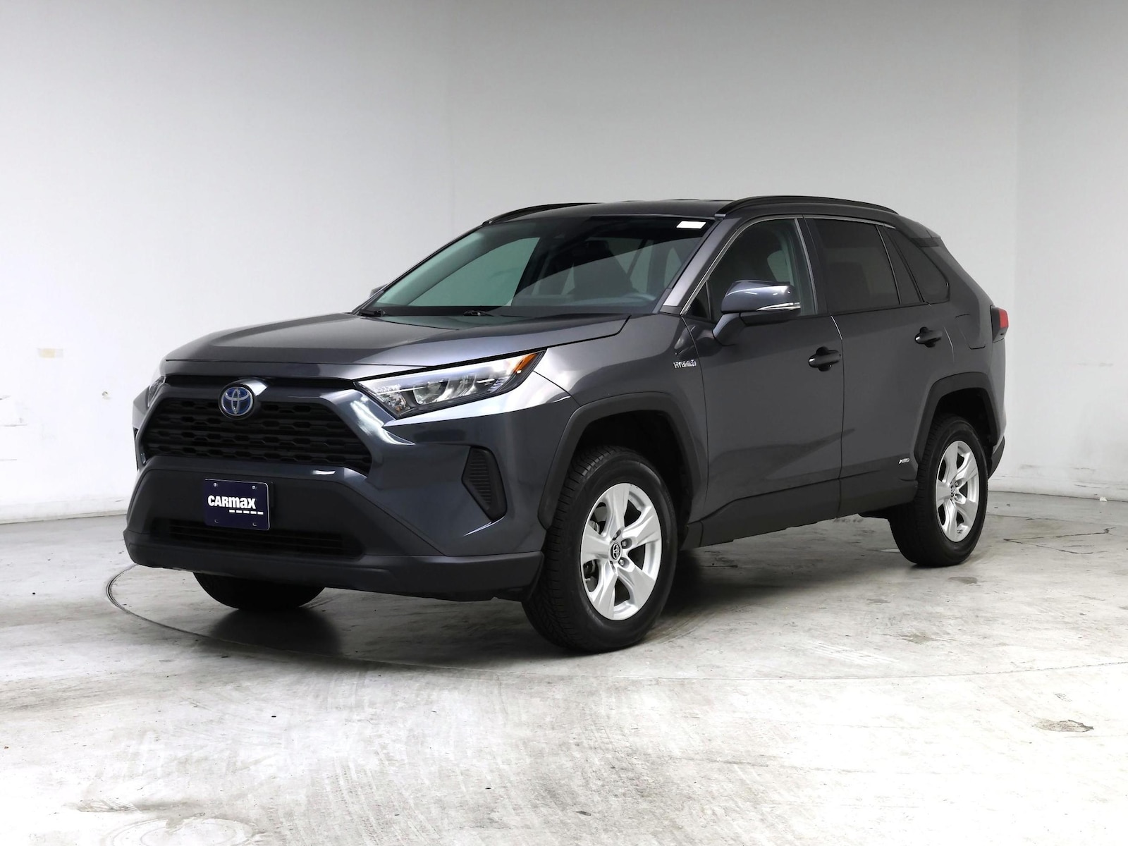 2021 Toyota RAV4 LE - Photo 5