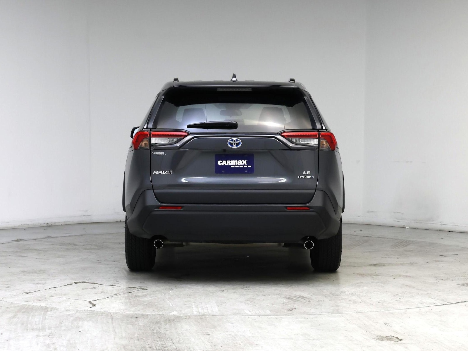 2021 Toyota RAV4 LE - Photo 7