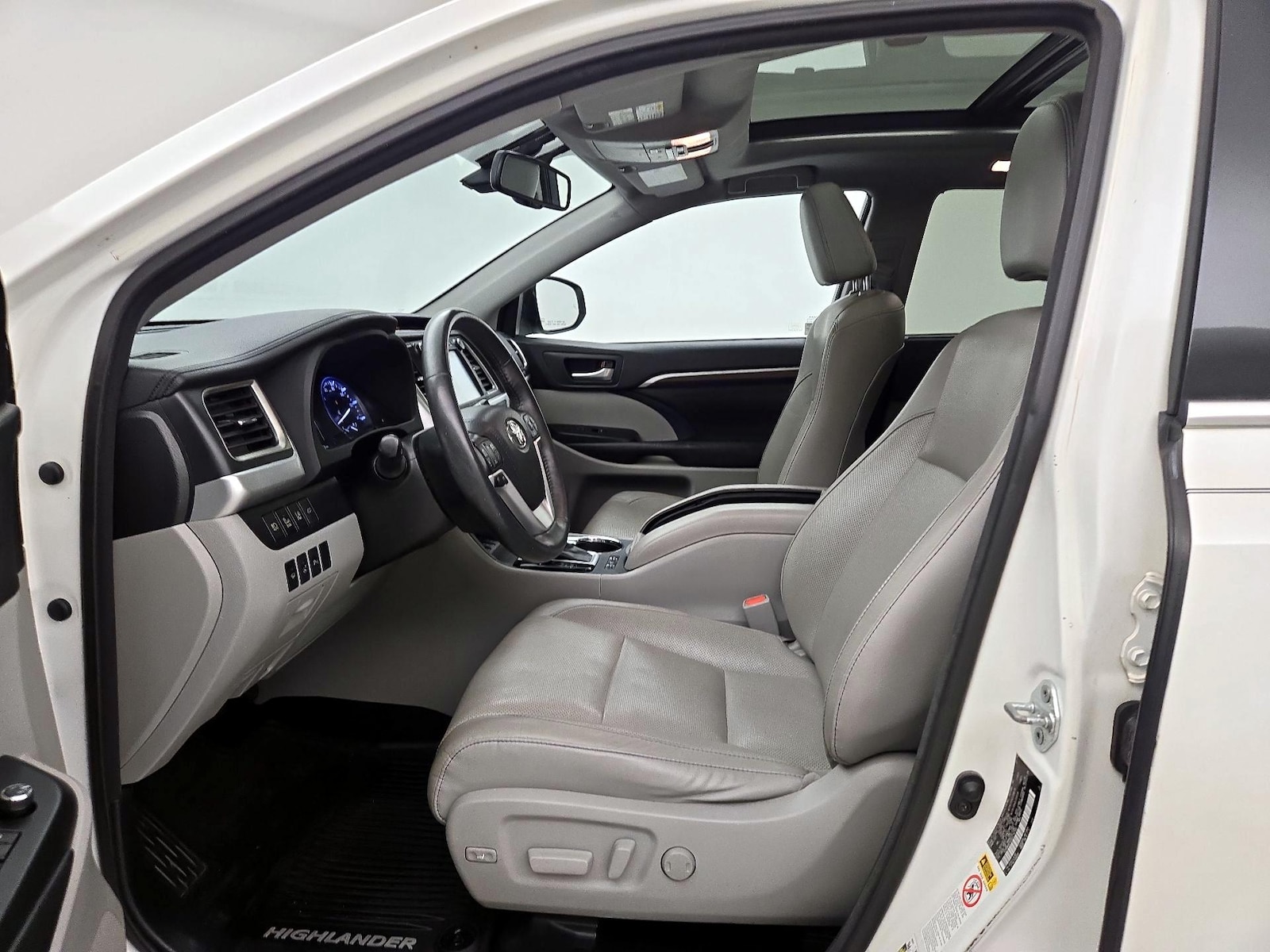 2016 Toyota Highlander Limited Platinum - Photo 12