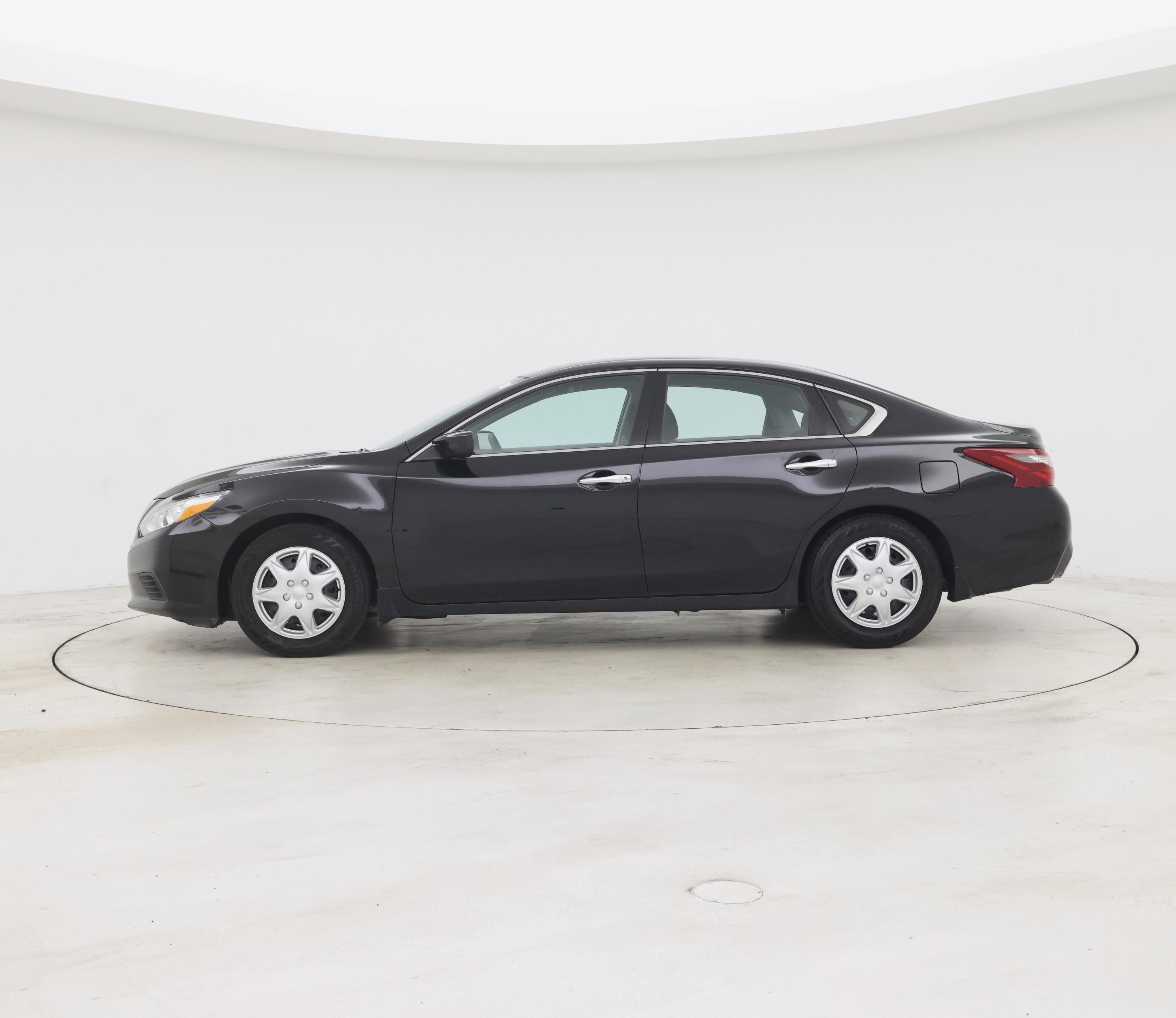 Thumbnail: 2018 Nissan Altima - 3