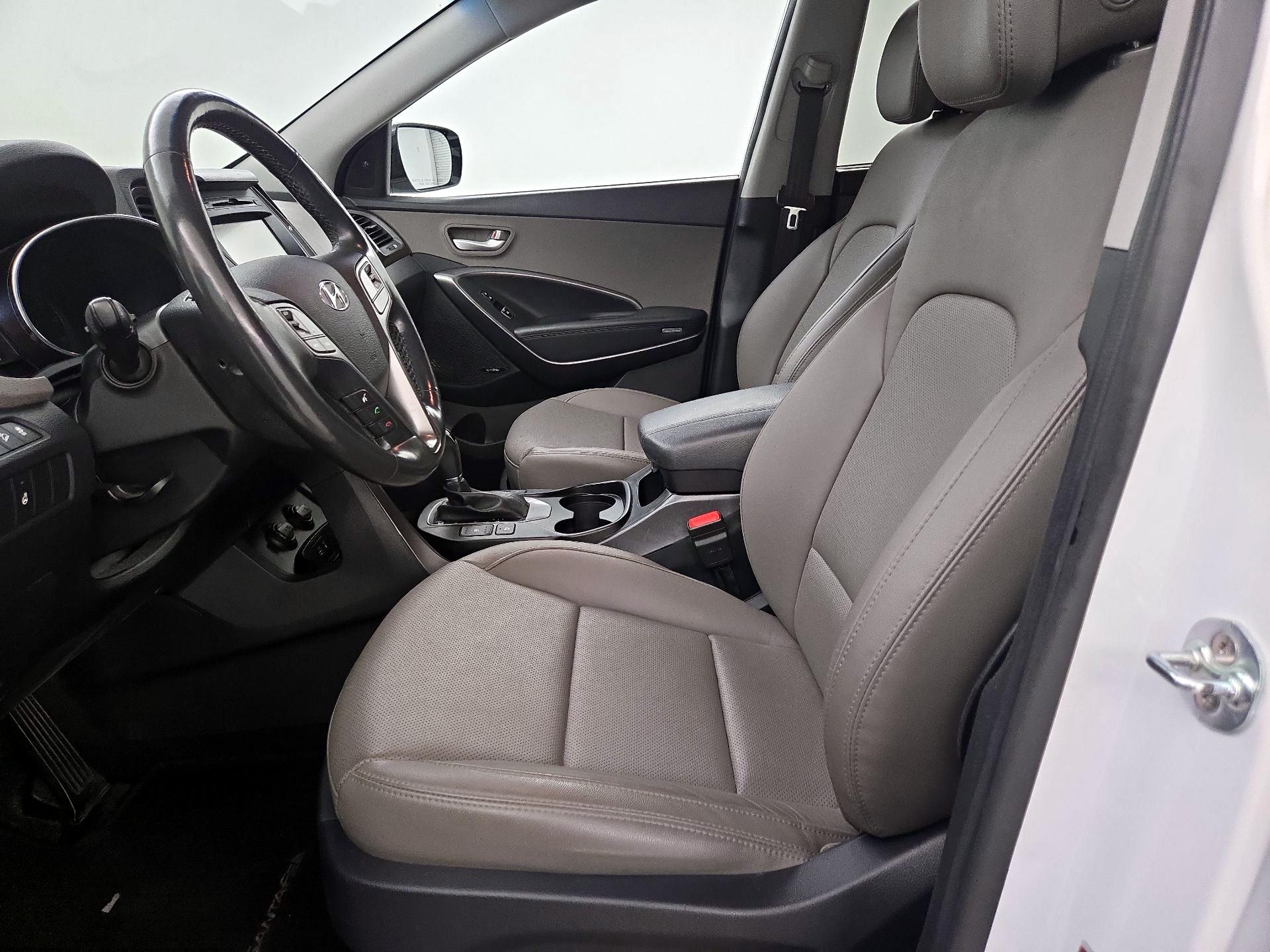 Thumbnail: 2017 Hyundai Santa Fe - 11