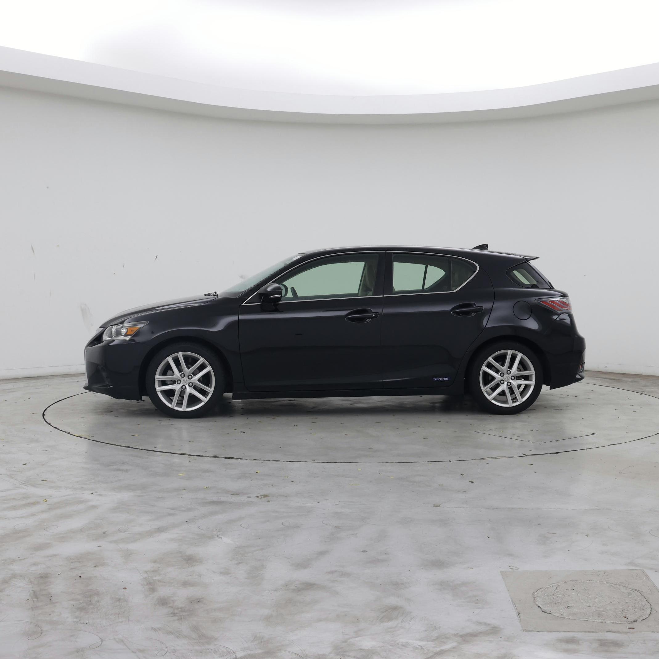 Thumbnail: 2017 Lexus CT - 3