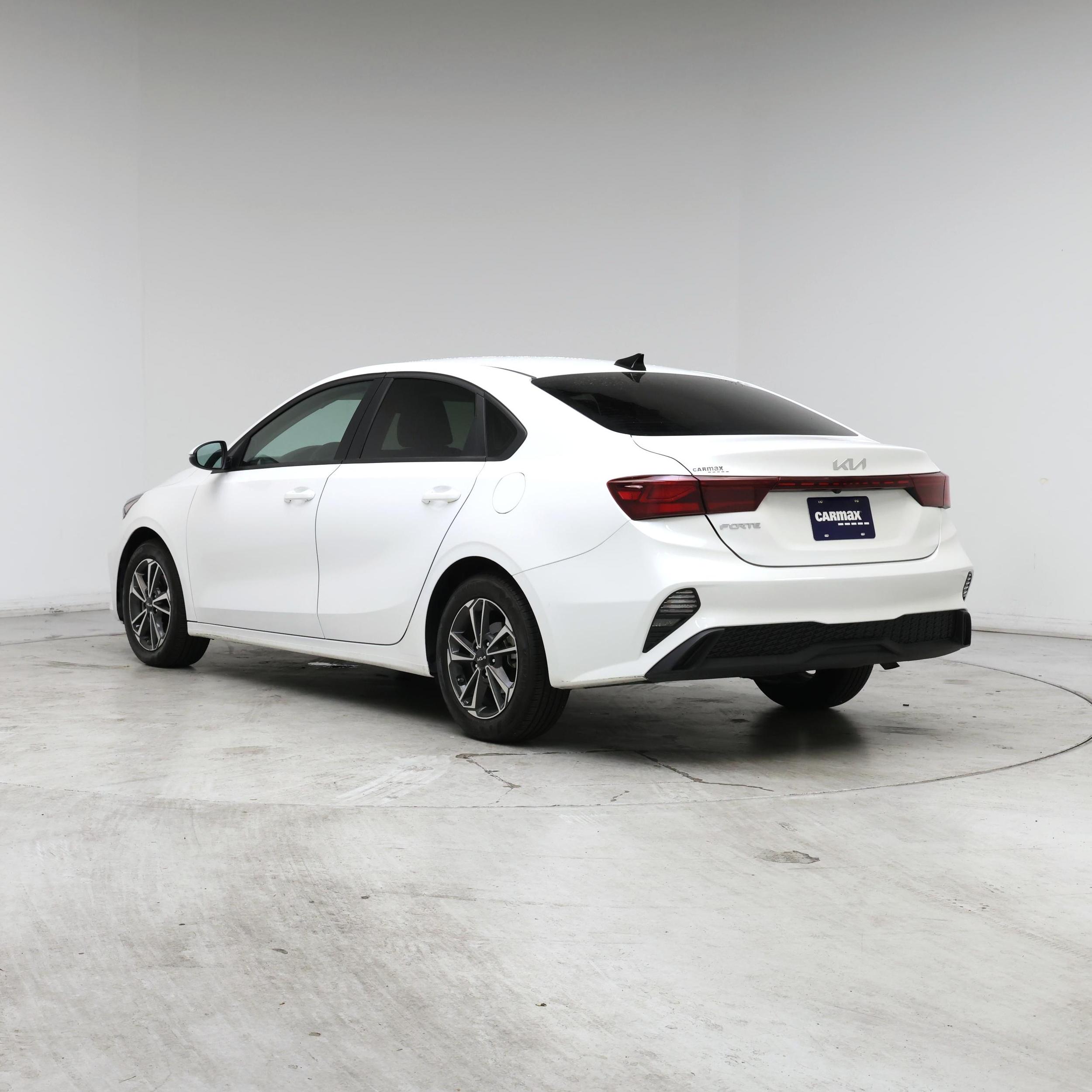 Thumbnail: 2024 Kia Forte - 2