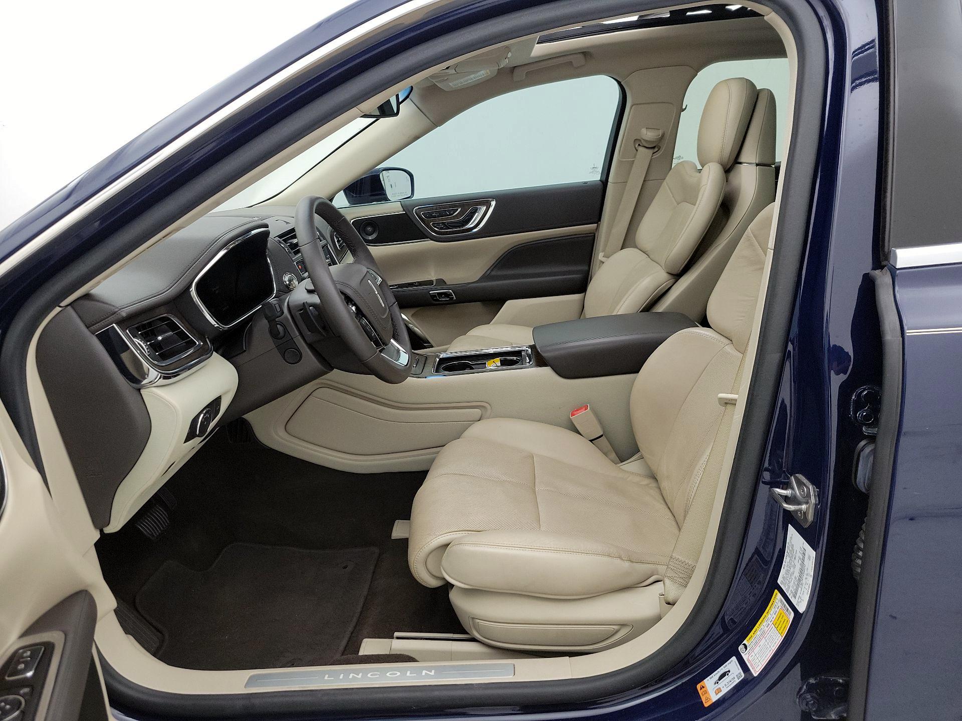 Thumbnail: 2019 Lincoln Continental - 11