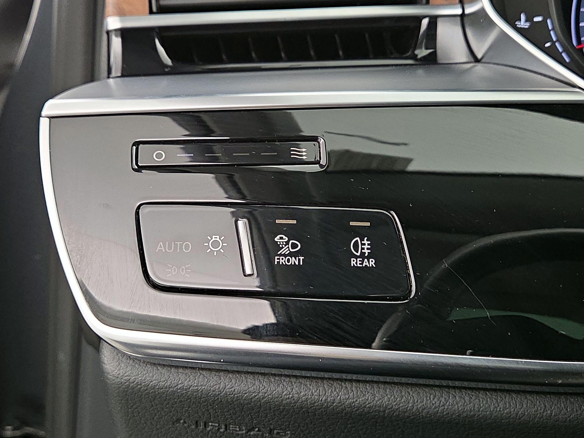 Thumbnail: 2019 Audi A8 - 13