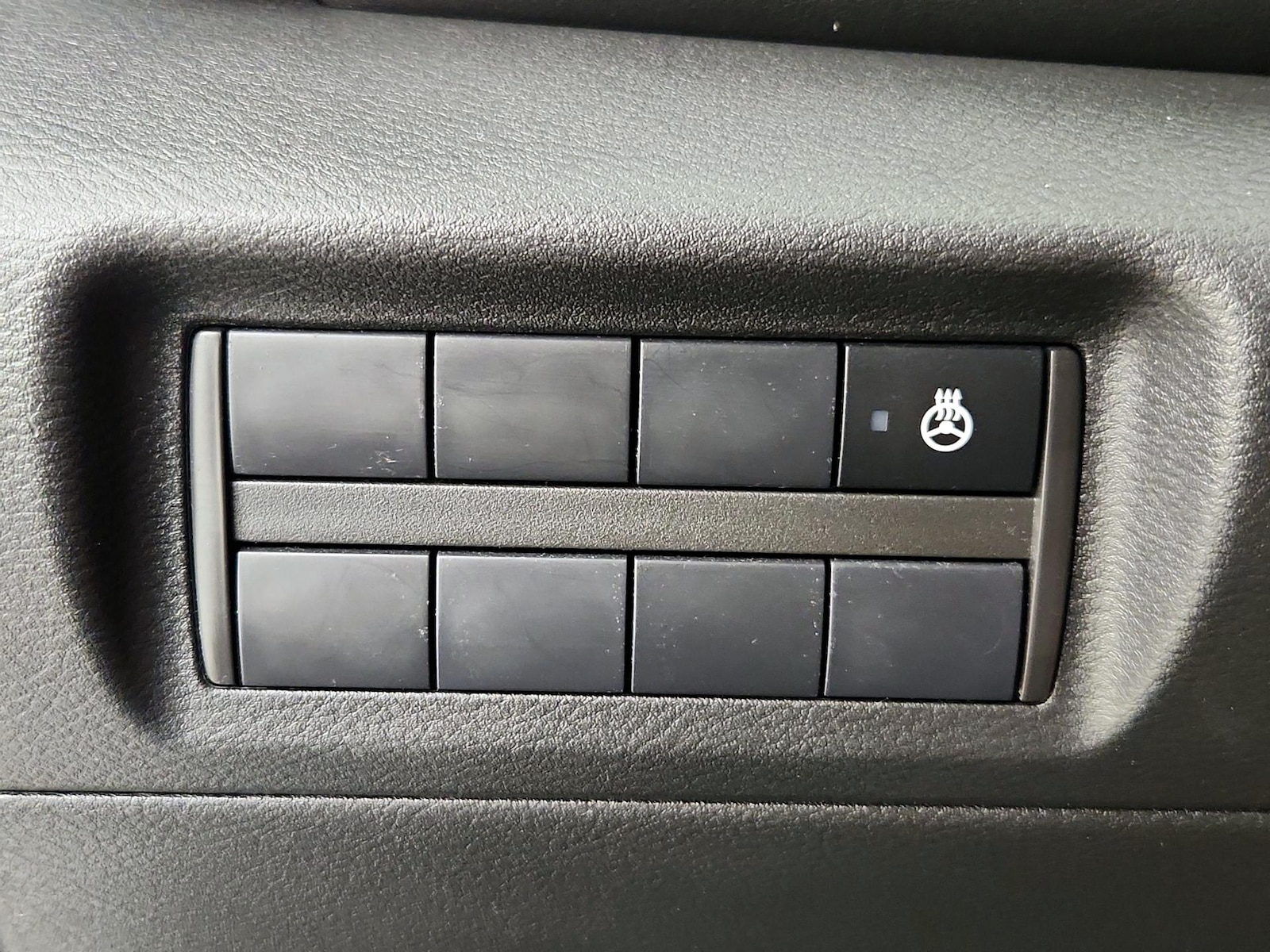 2024 Nissan Kicks SR - Photo 14