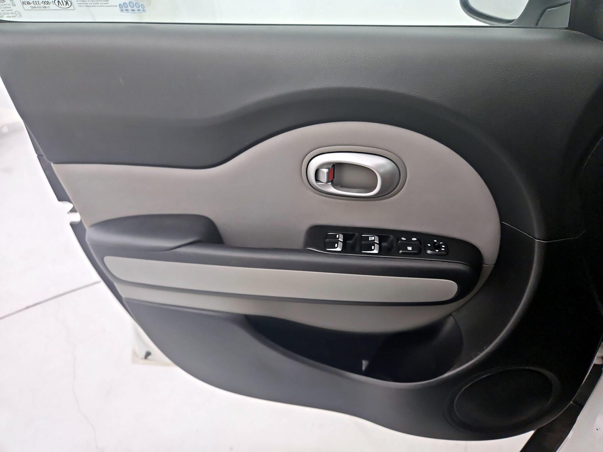 Thumbnail: 2018 Kia Soul - 12
