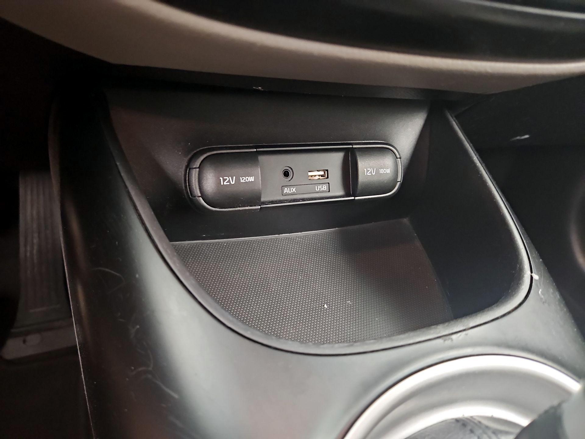 Thumbnail: 2018 Kia Soul - 17