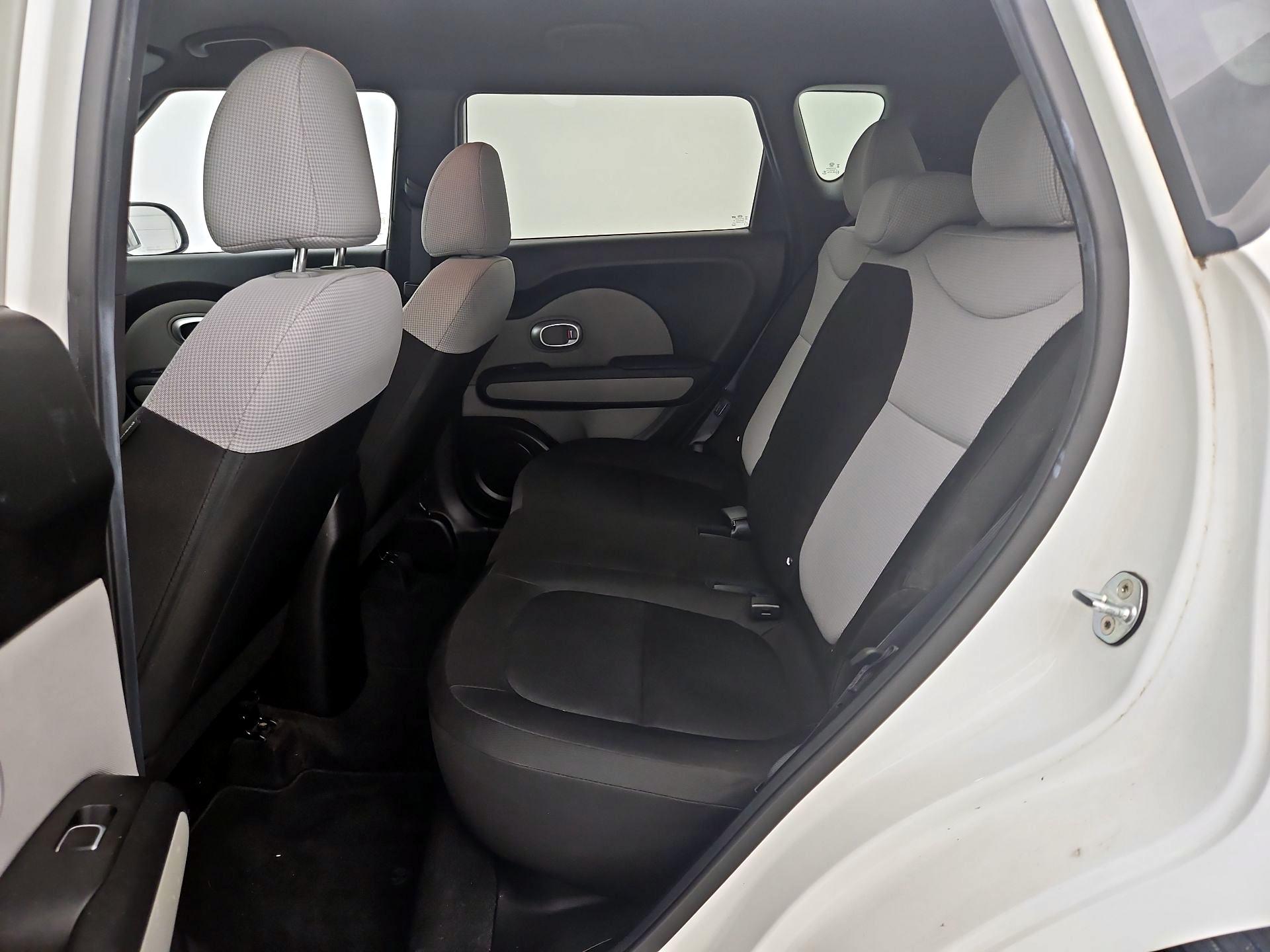 Thumbnail: 2018 Kia Soul - 18