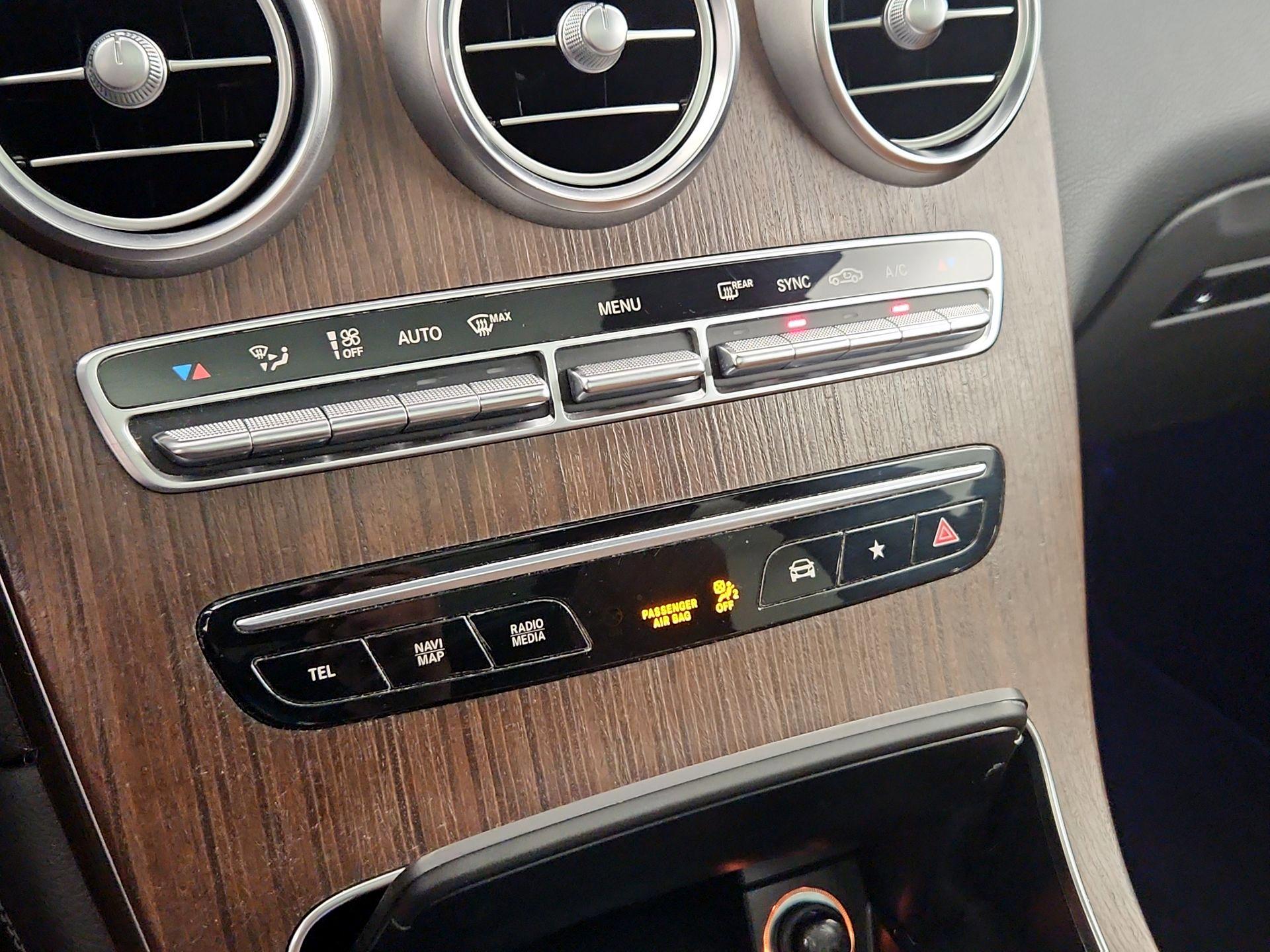 Thumbnail: 2020 Mercedes-Benz GLC - 16