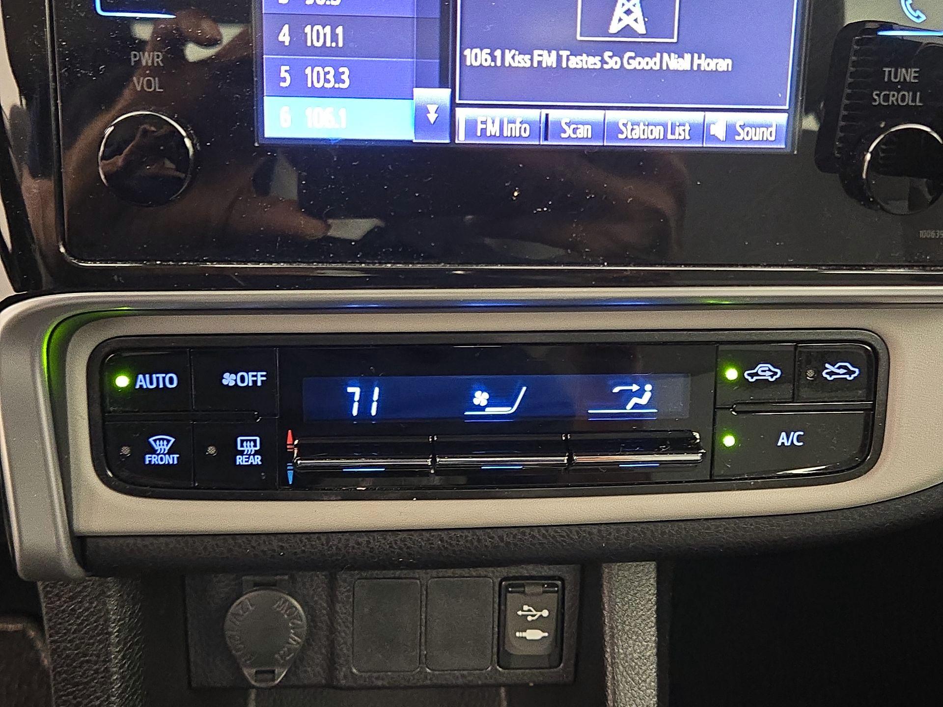 Thumbnail: 2019 Toyota Corolla - 16