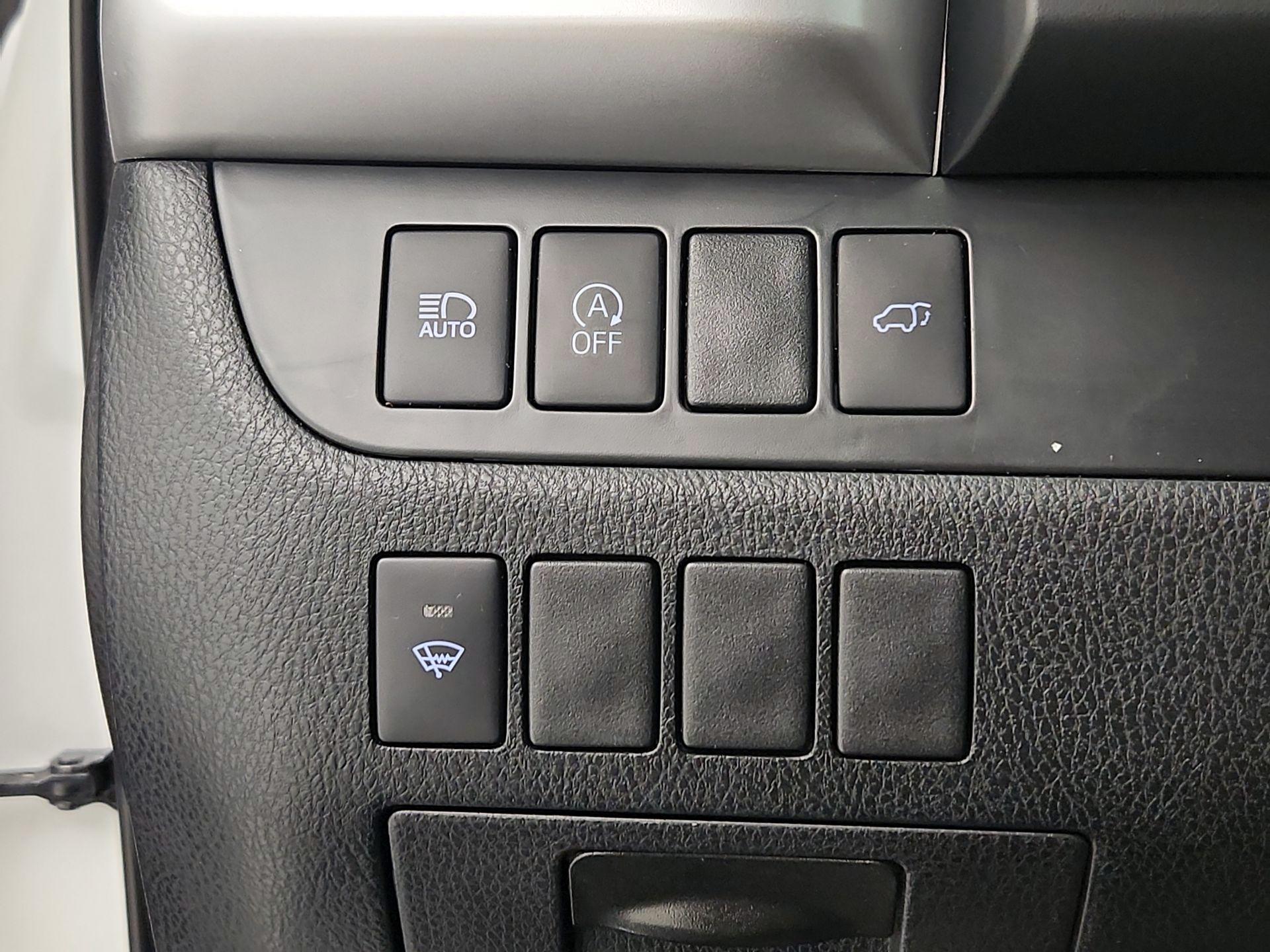 Thumbnail: 2019 Toyota Highlander - 13