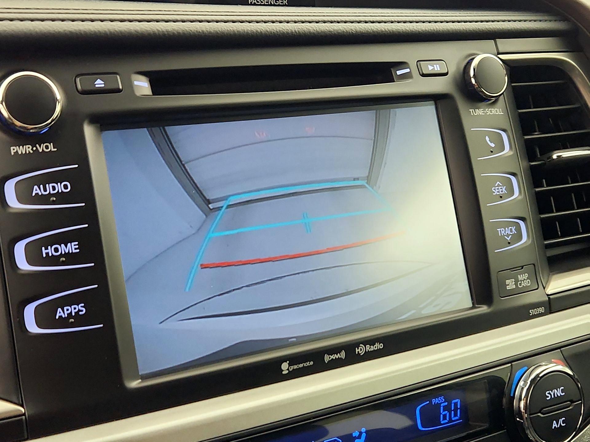Thumbnail: 2019 Toyota Highlander - 14