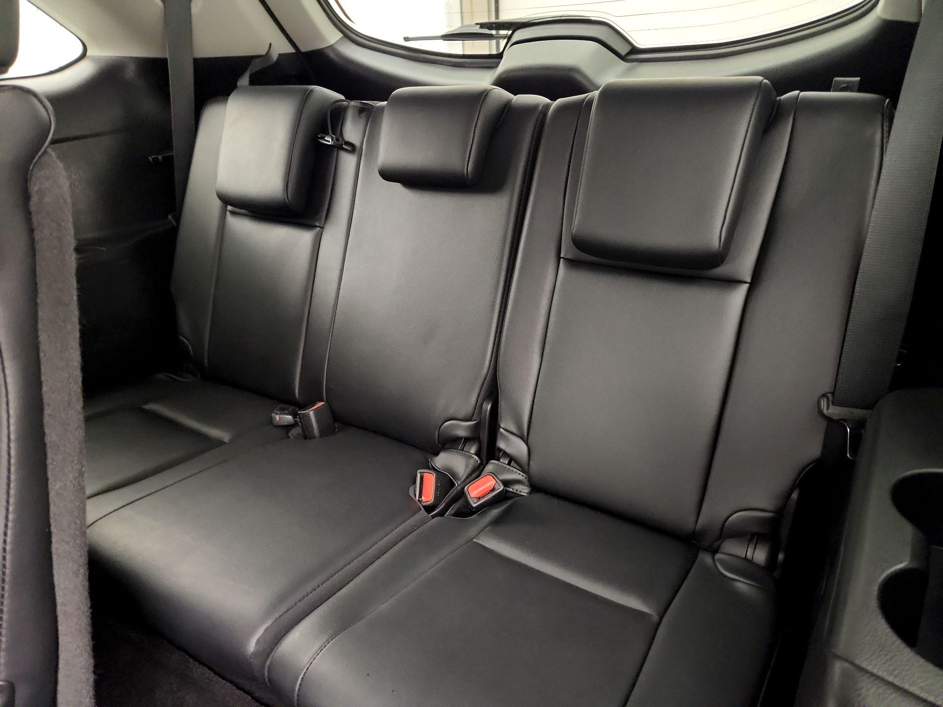Thumbnail: 2019 Toyota Highlander - 20