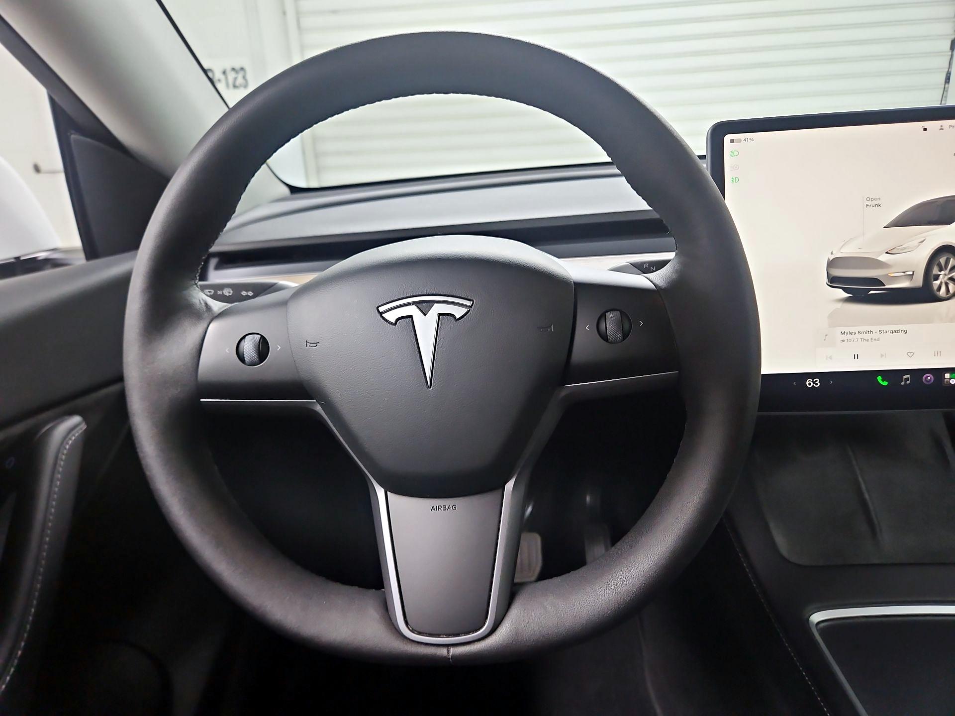 Thumbnail: 2022 Tesla Model Y - 10