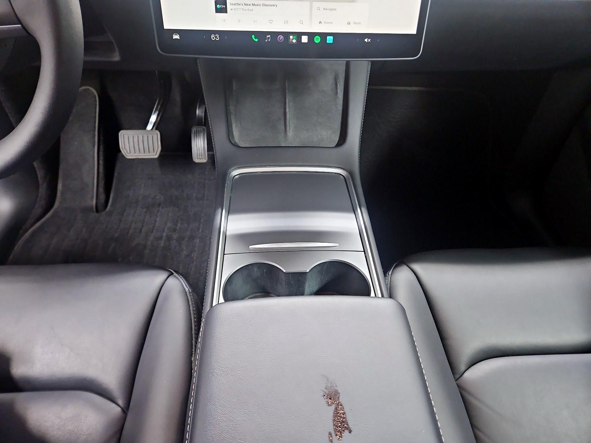 Thumbnail: 2022 Tesla Model Y - 17