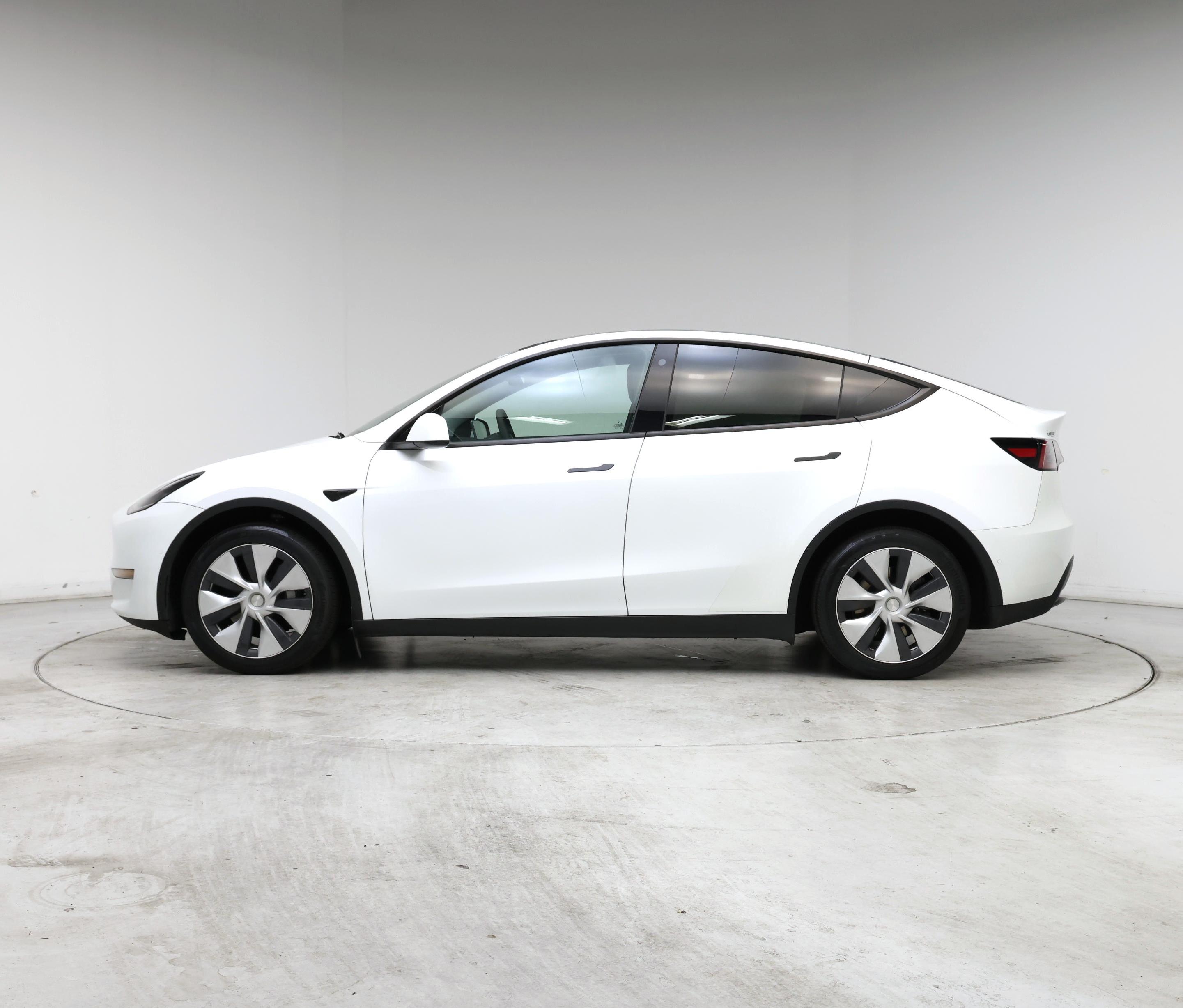 Thumbnail: 2022 Tesla Model Y - 3
