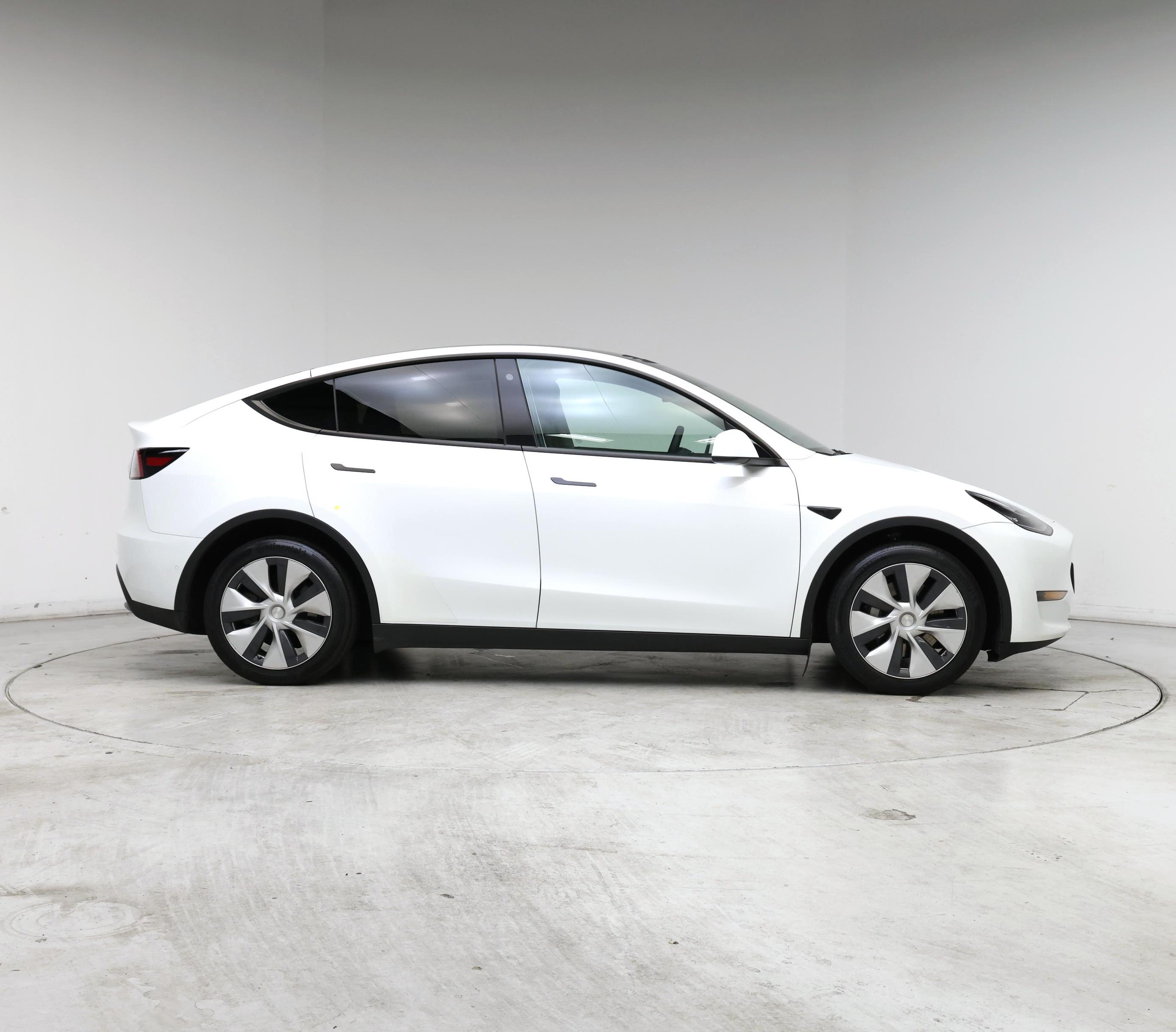 Thumbnail: 2022 Tesla Model Y - 7
