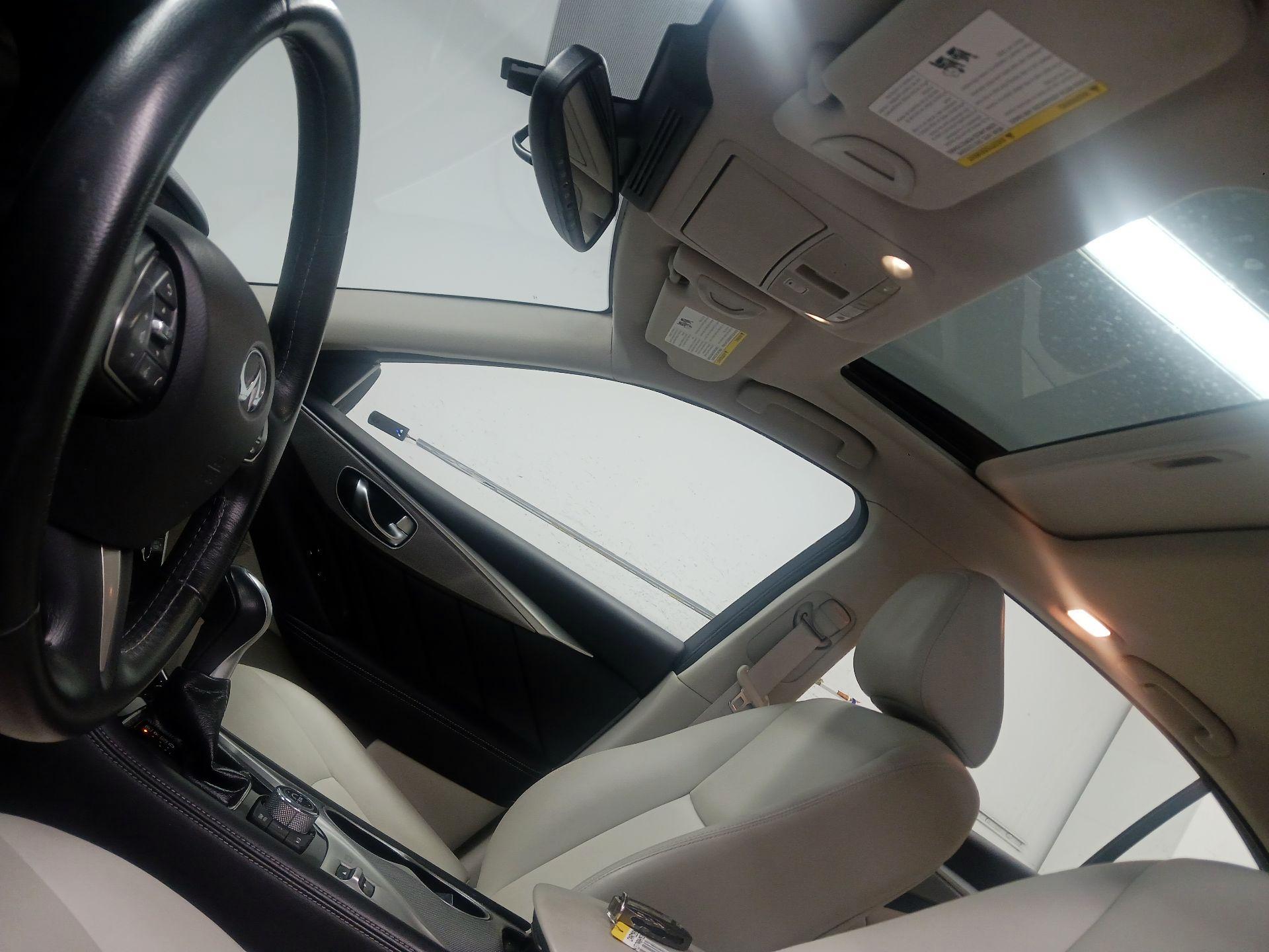 Thumbnail: 2017 INFINITI Q50 - 17