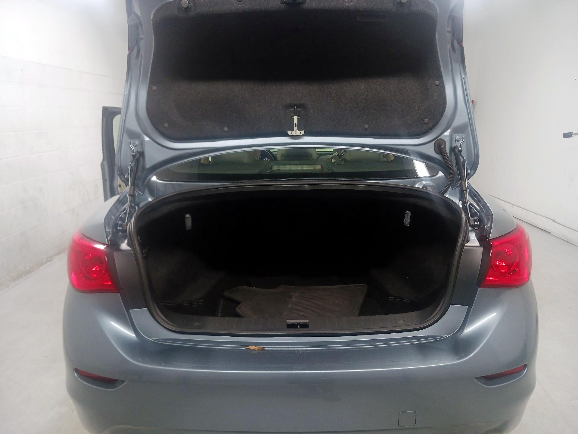 Thumbnail: 2017 INFINITI Q50 - 19
