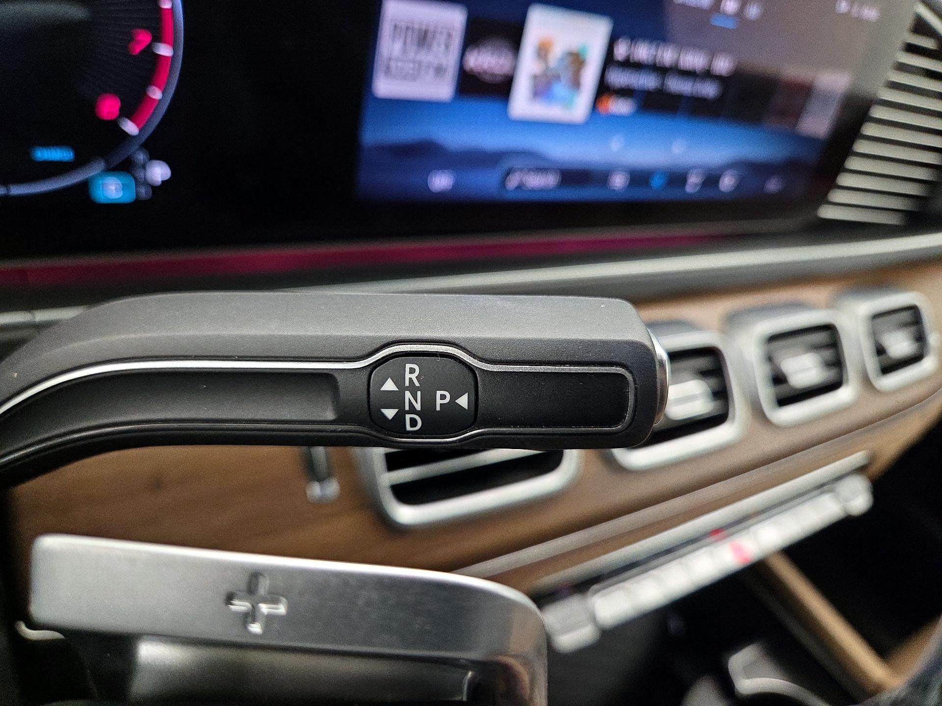 Thumbnail: 2025 Mercedes-Benz GLE - 18
