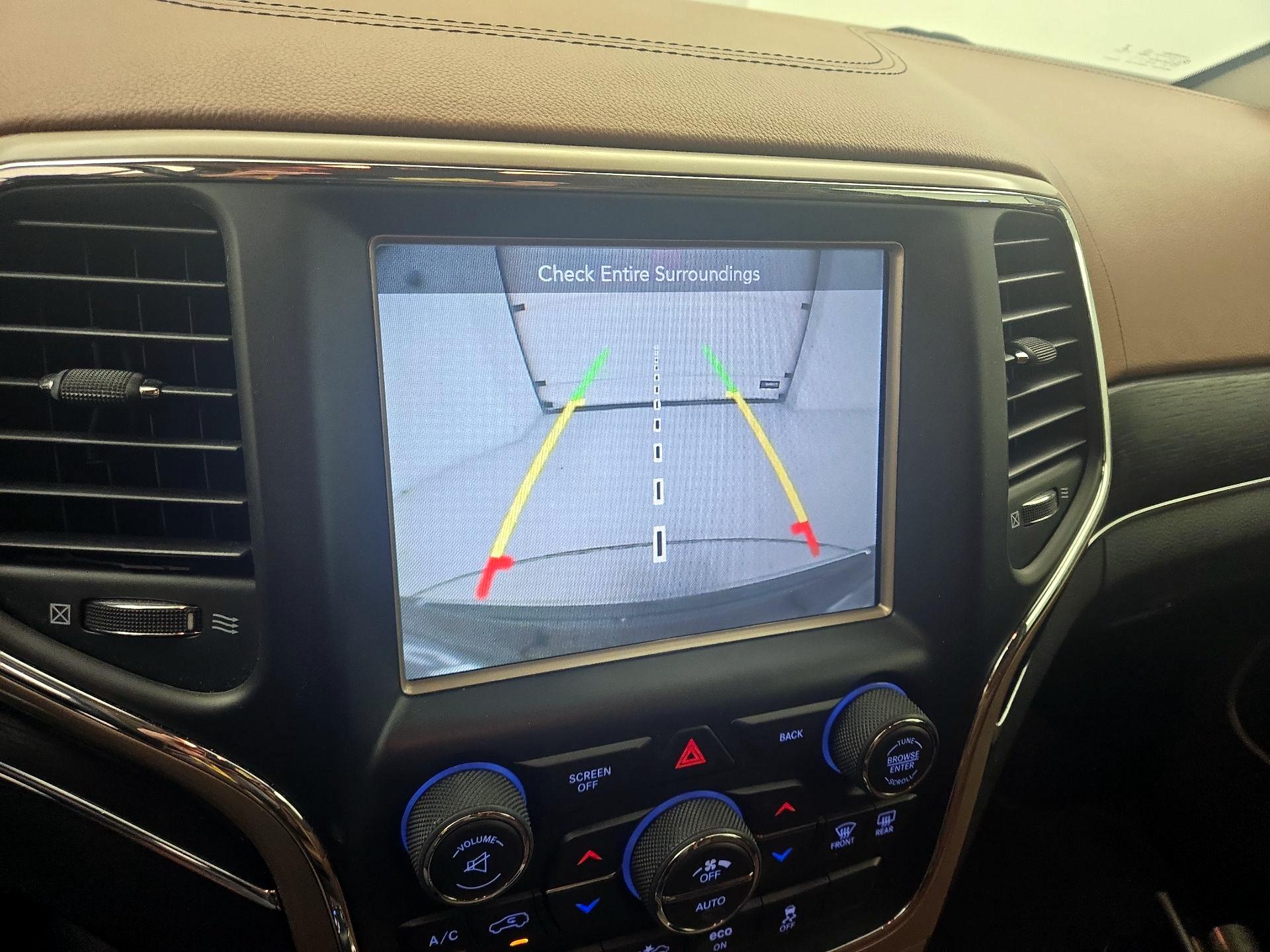 Thumbnail: 2015 Jeep Grand Cherokee - 15