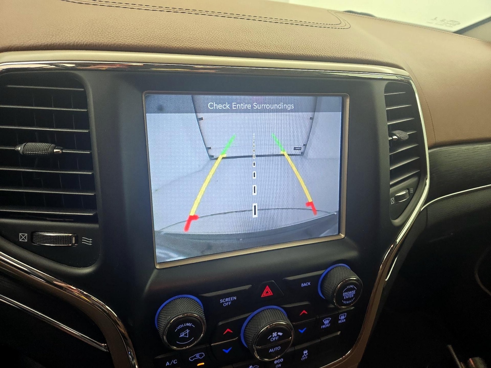 2015 Jeep Grand Cherokee Summit - Photo 16