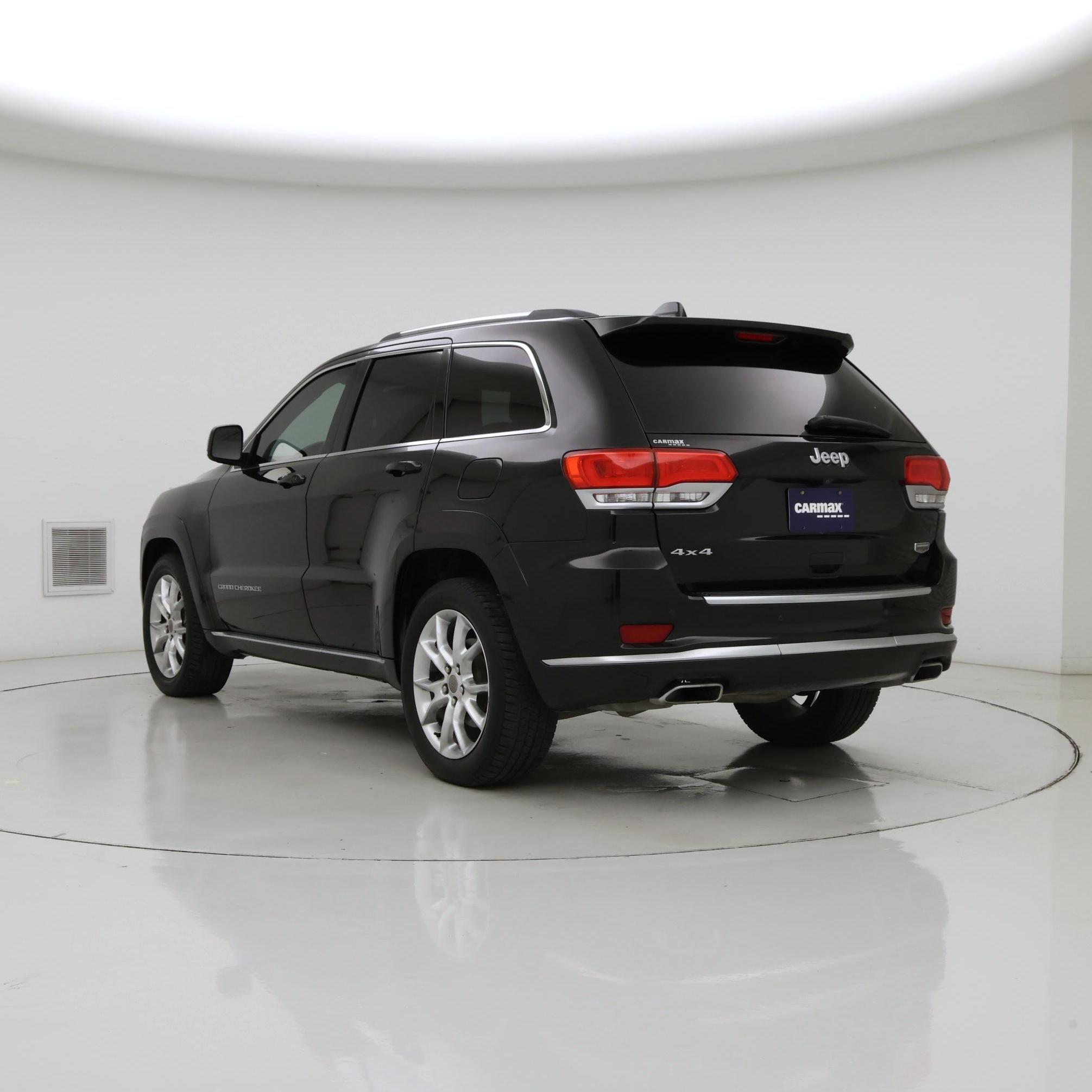 Thumbnail: 2015 Jeep Grand Cherokee - 2