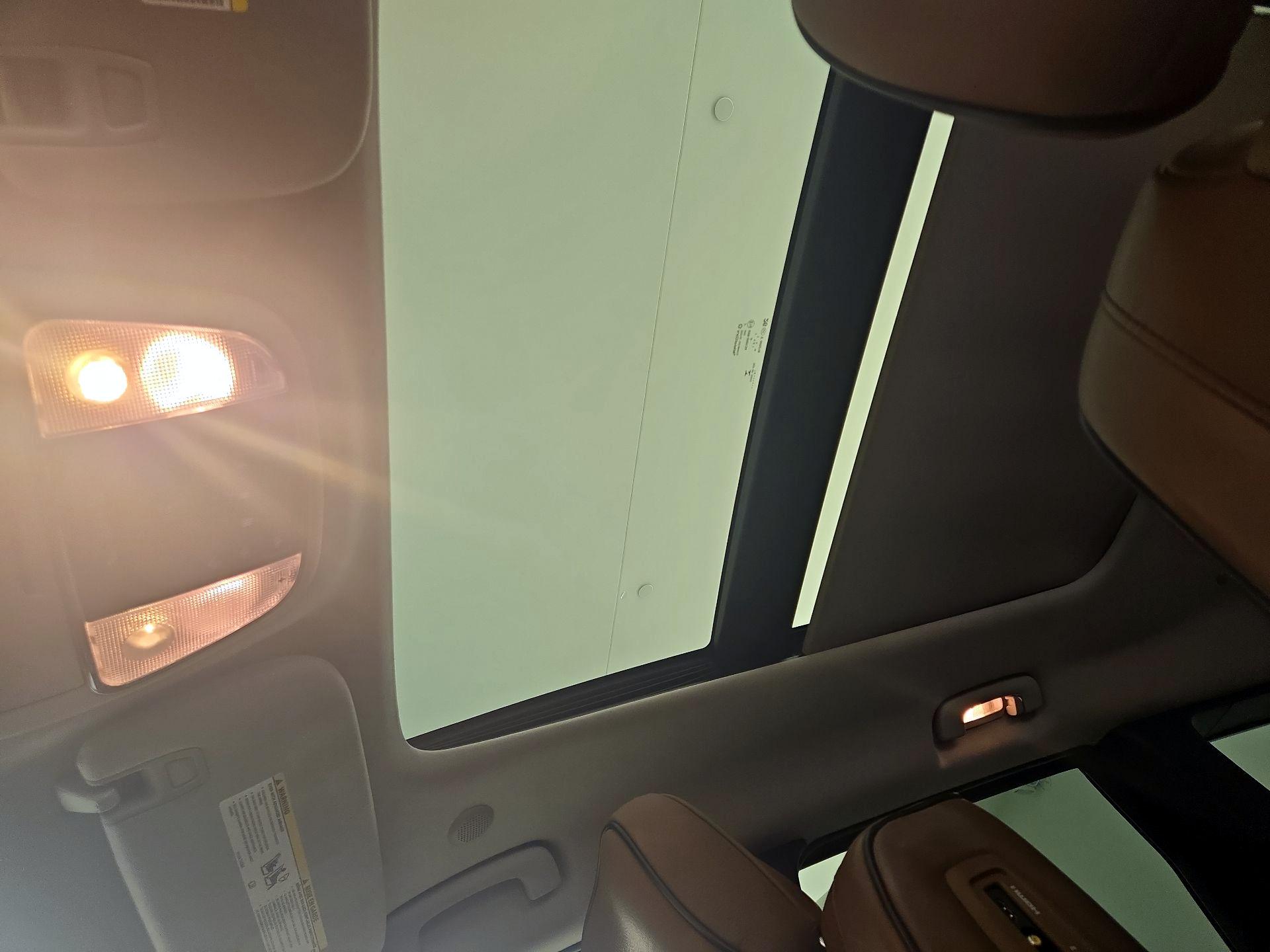 Thumbnail: 2015 Jeep Grand Cherokee - 20