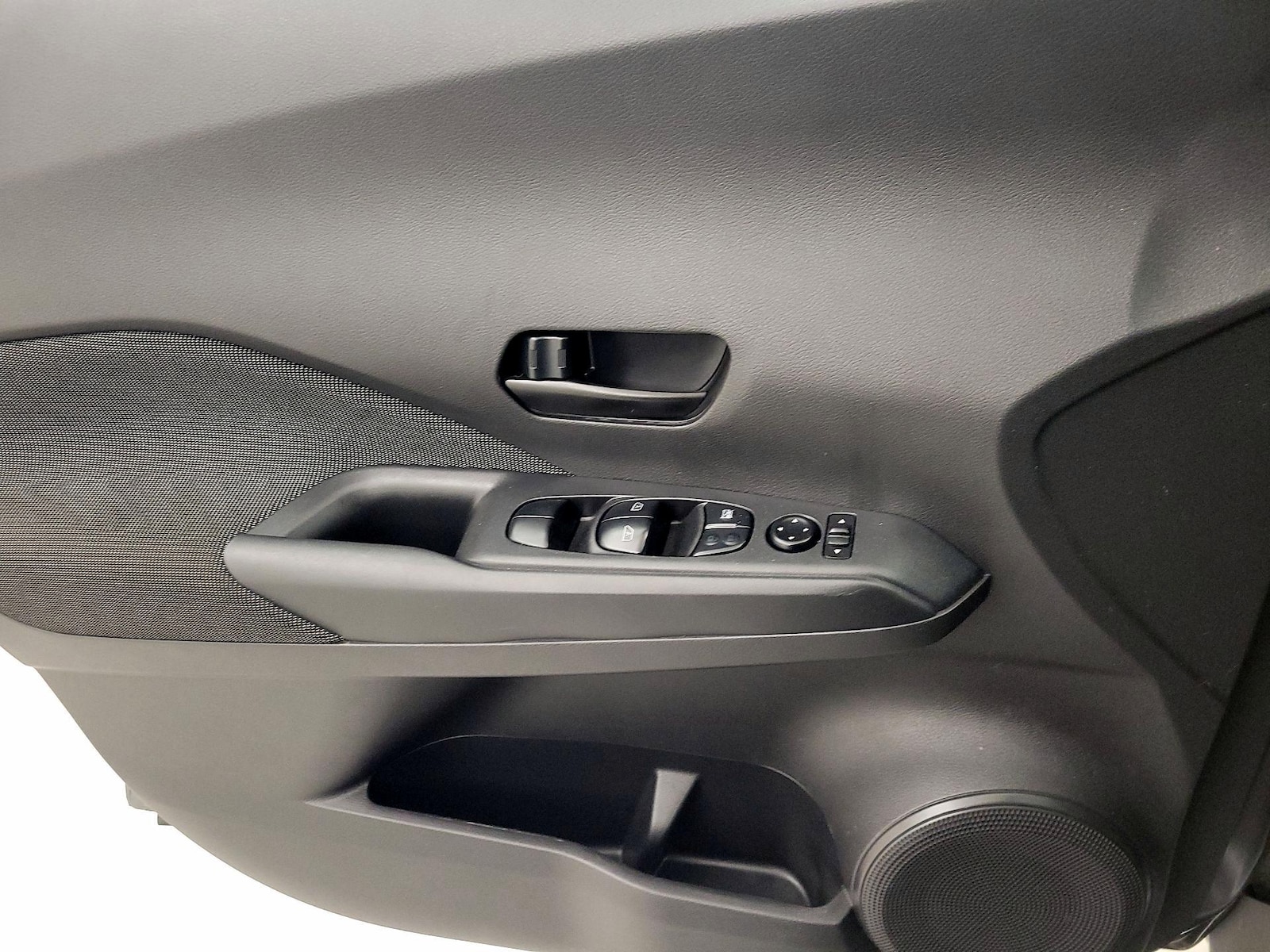 2020 Nissan Kicks S - Photo 13