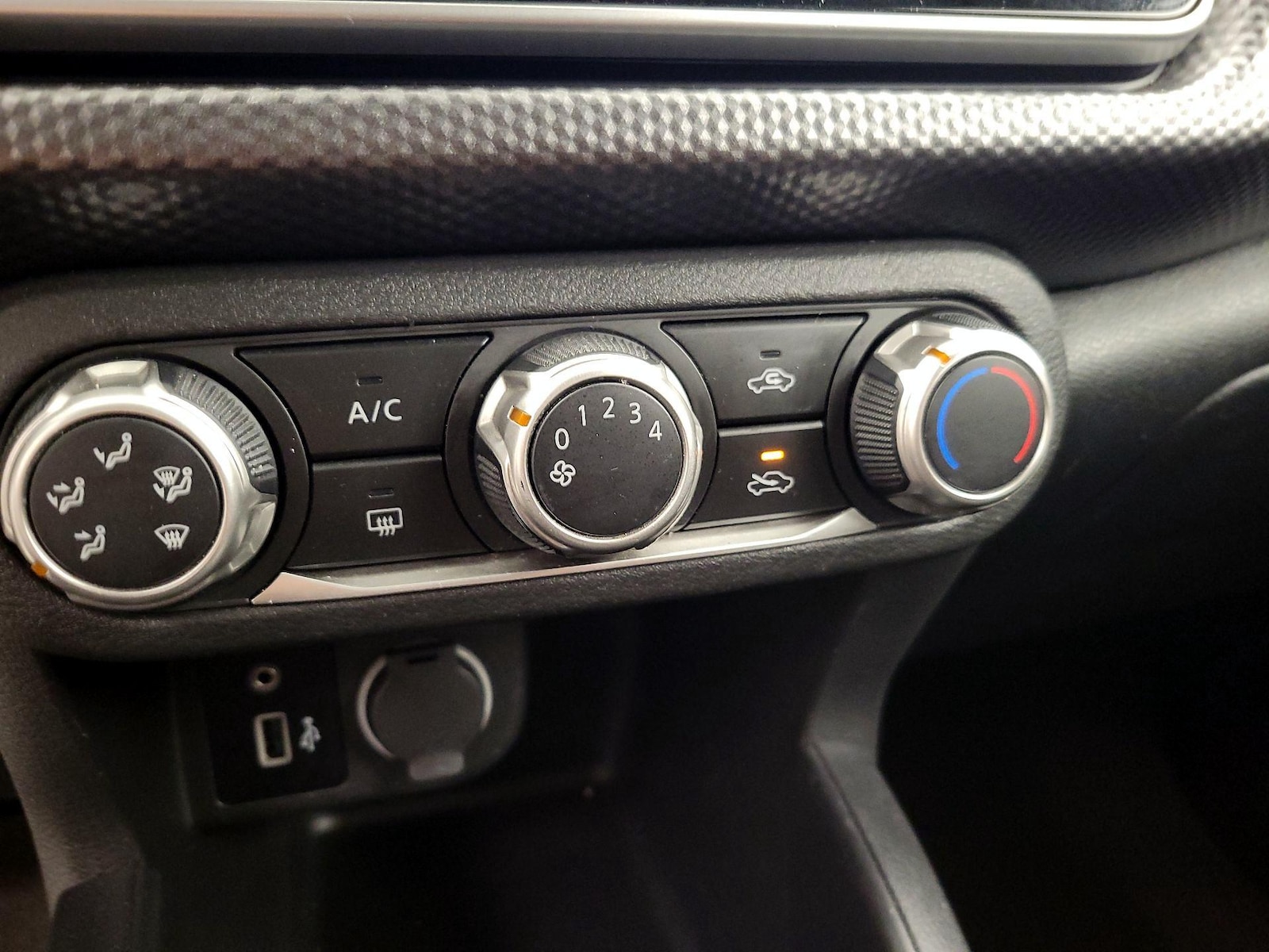 2020 Nissan Kicks S - Photo 16