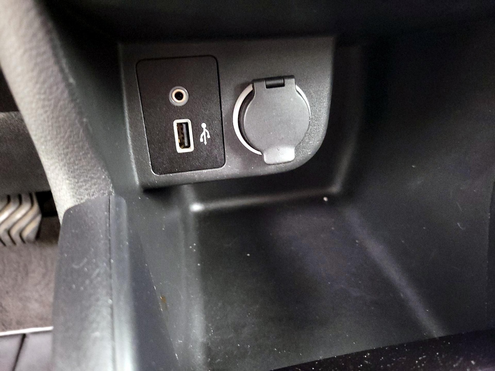 2020 Nissan Kicks S - Photo 18