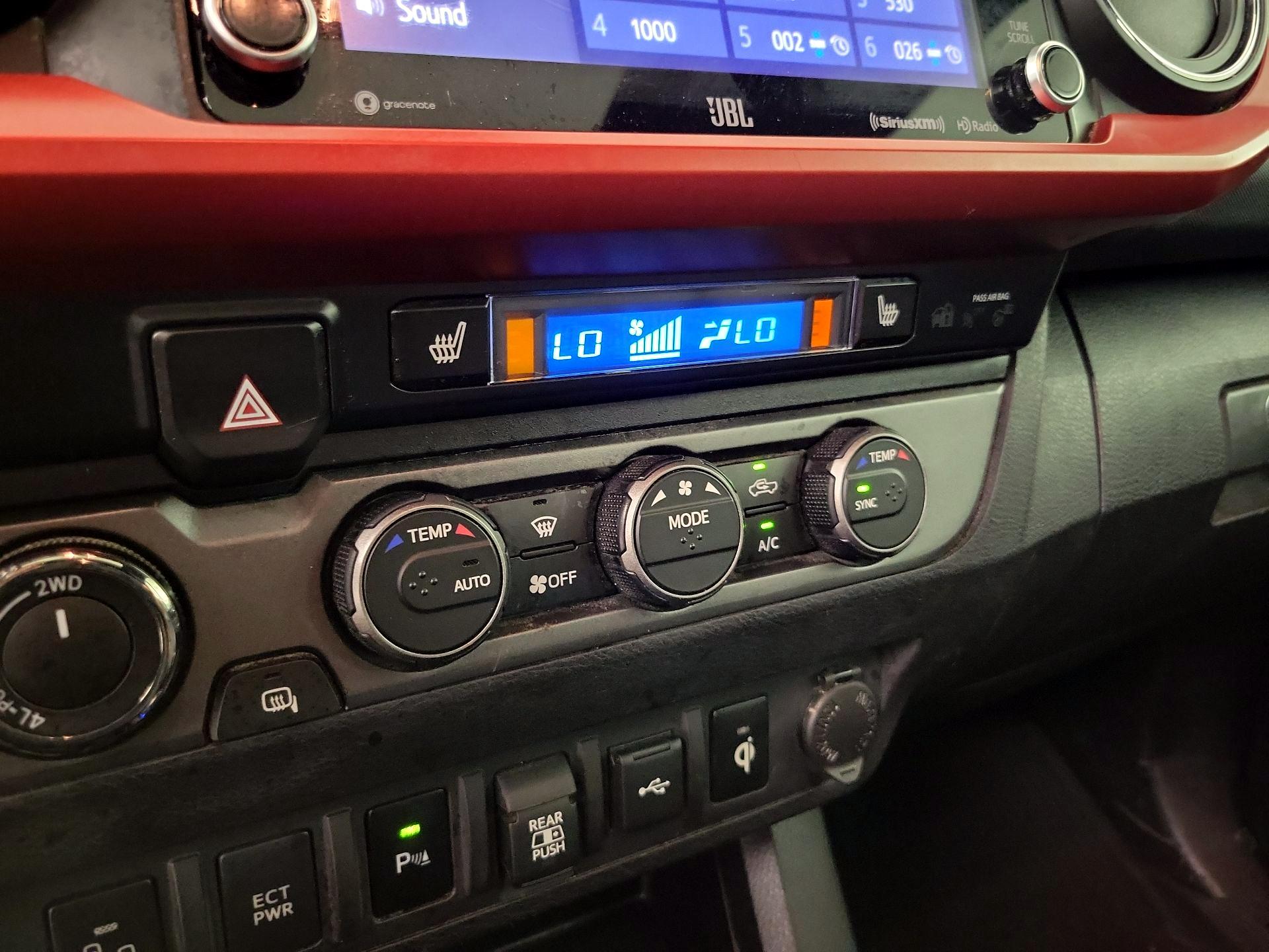 Thumbnail: 2020 Toyota Tacoma - 15