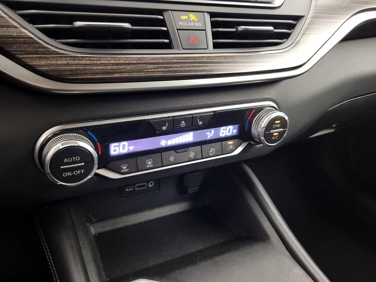 2019 Nissan Altima SL - Photo 18