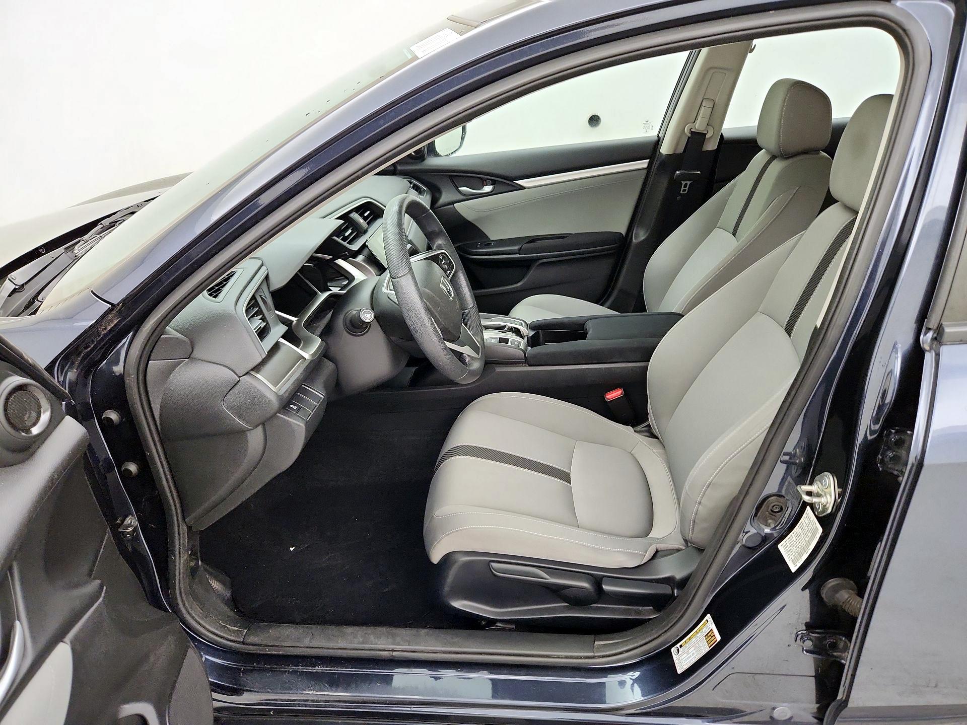 Thumbnail: 2016 Honda Civic - 11
