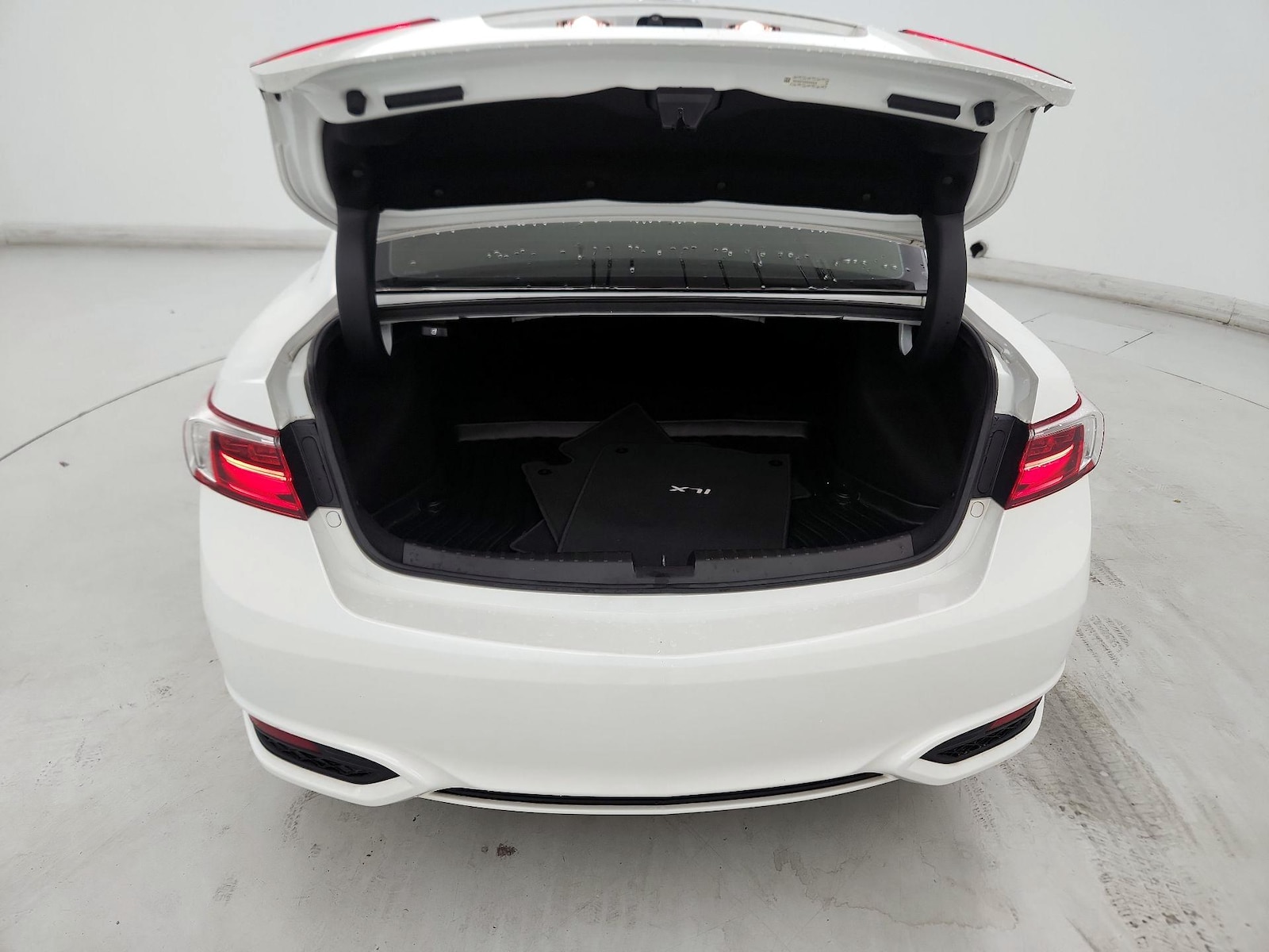 2017 Acura ILX Base - Photo 22