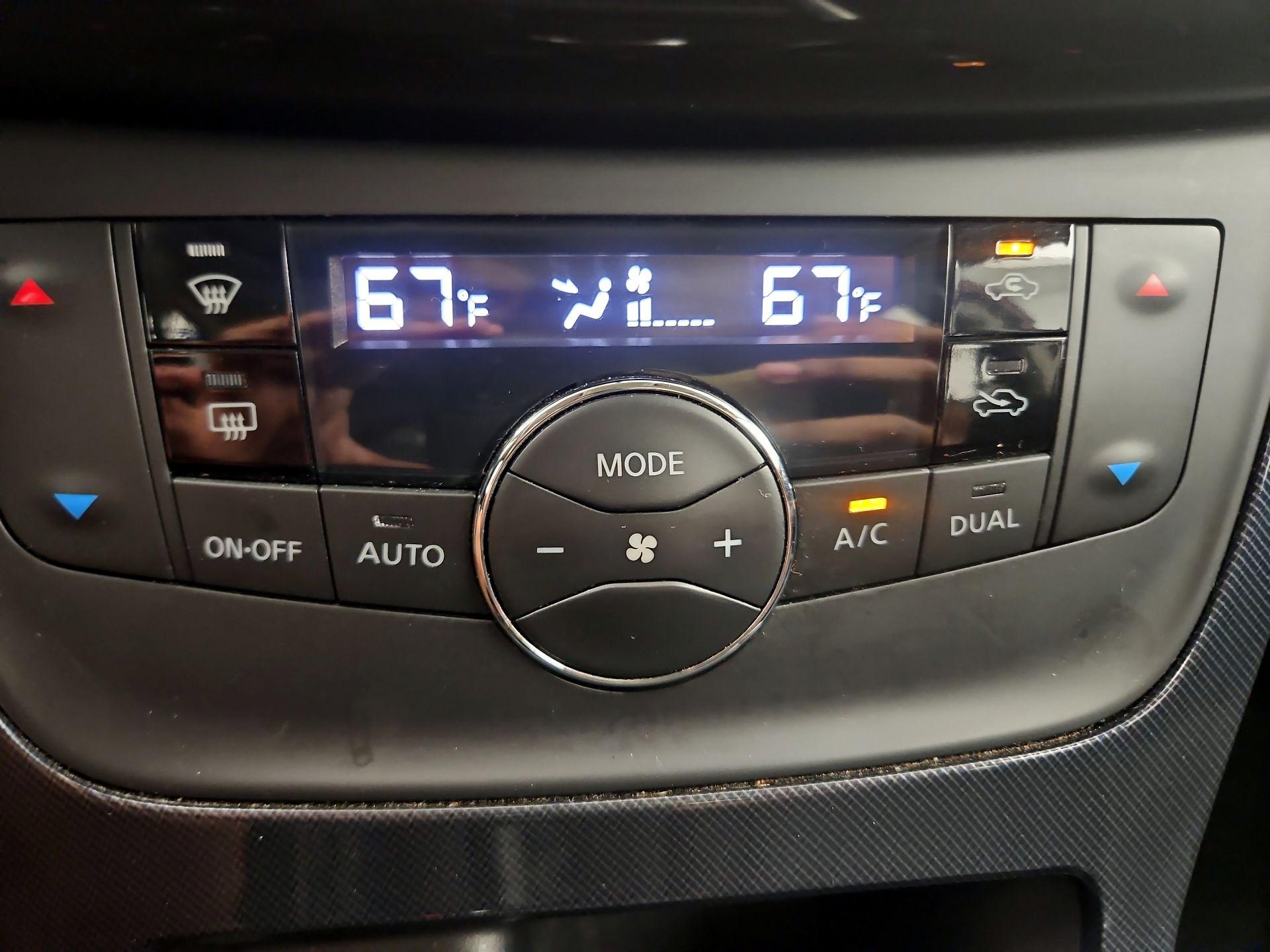 Thumbnail: 2019 Nissan Sentra - 14