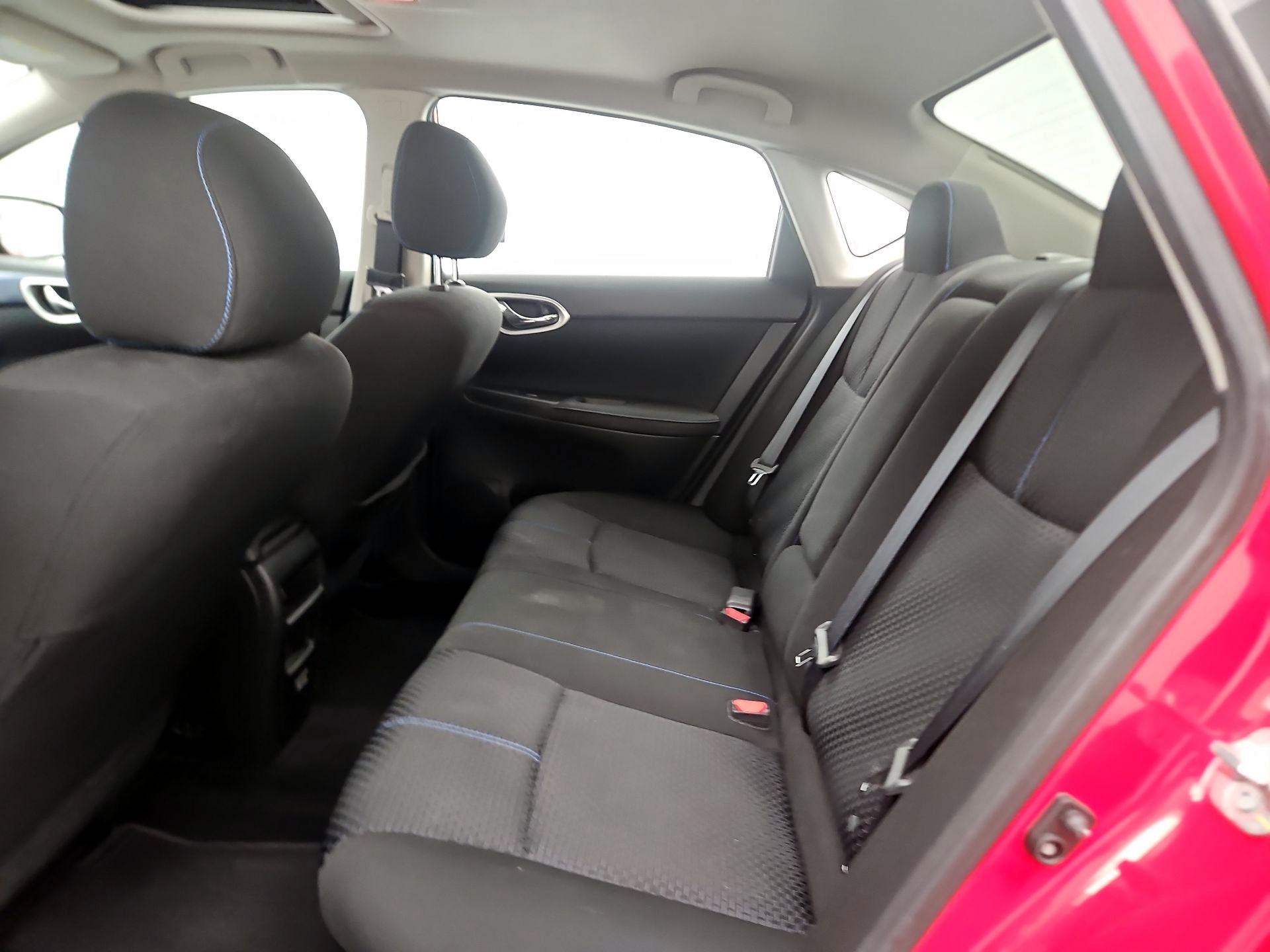 Thumbnail: 2019 Nissan Sentra - 17