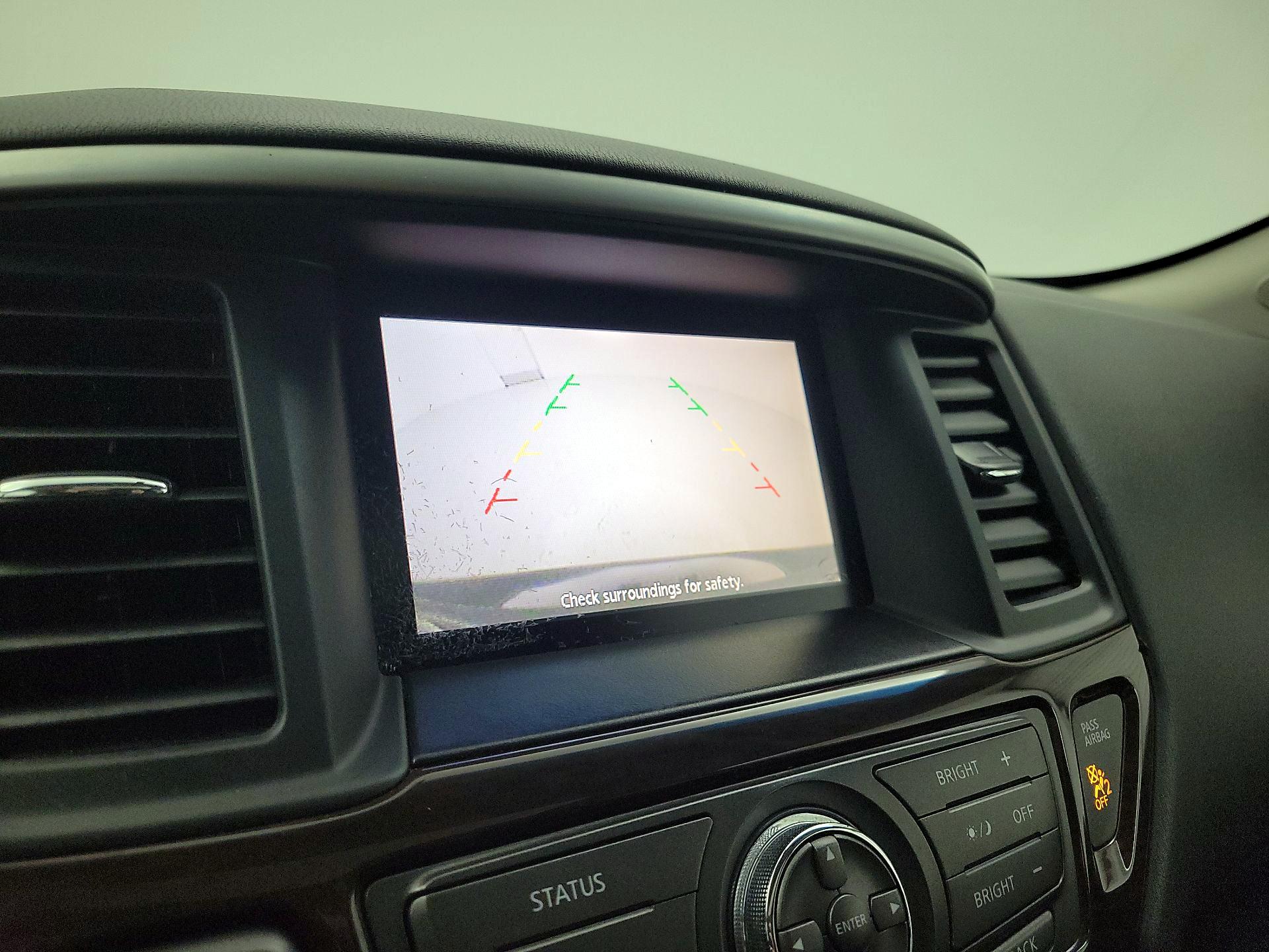 Thumbnail: 2014 Nissan Pathfinder - 14