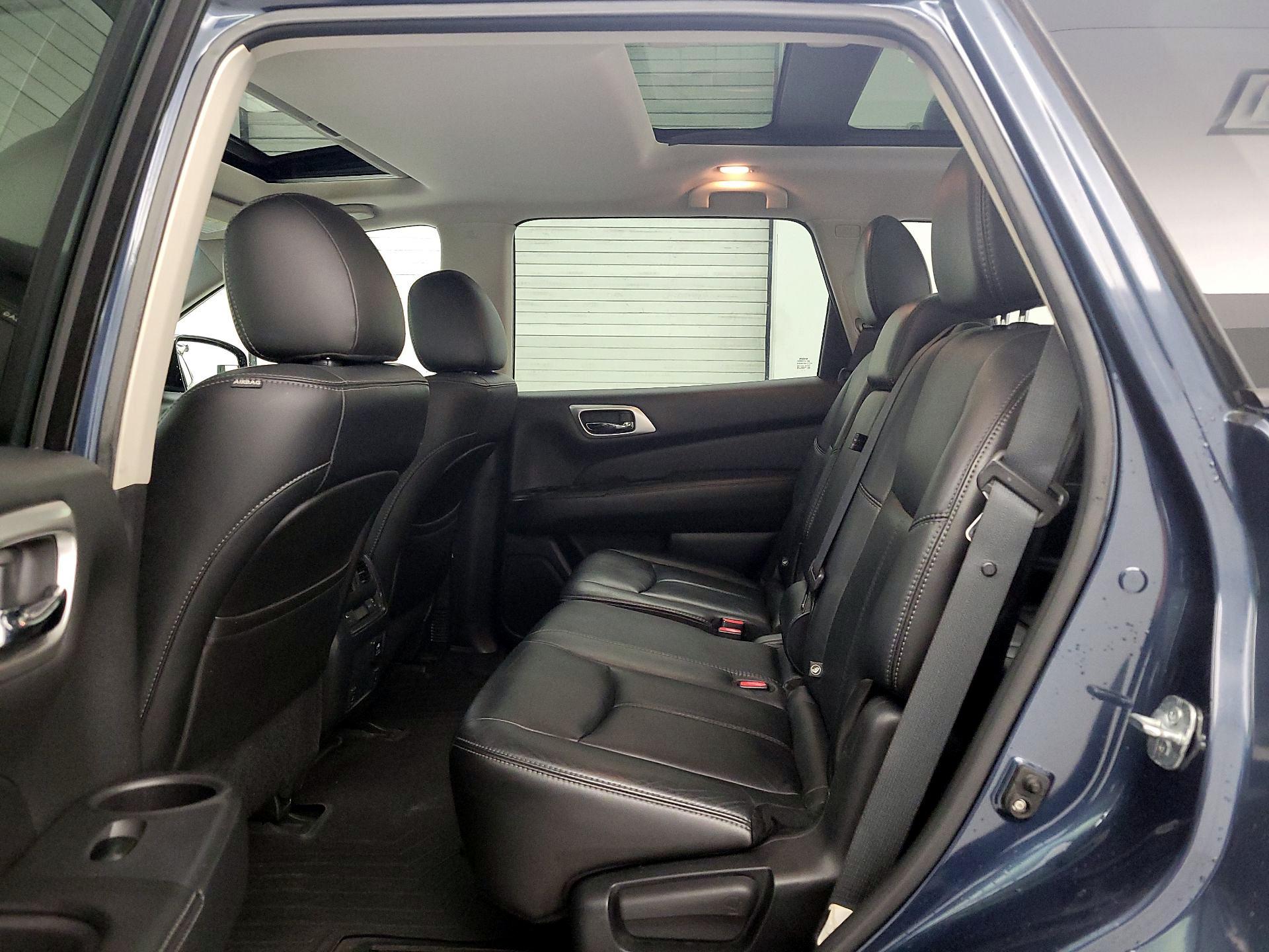Thumbnail: 2014 Nissan Pathfinder - 19
