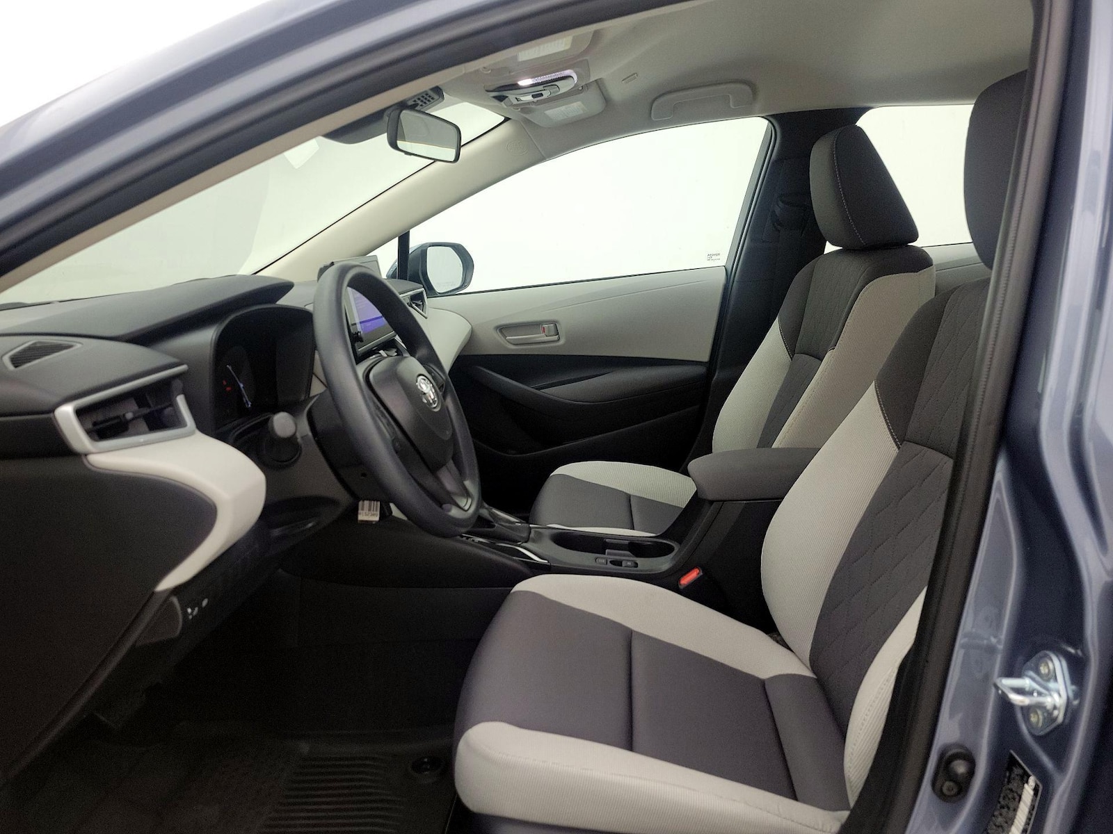 2026 Toyota Corolla LE - Photo 12