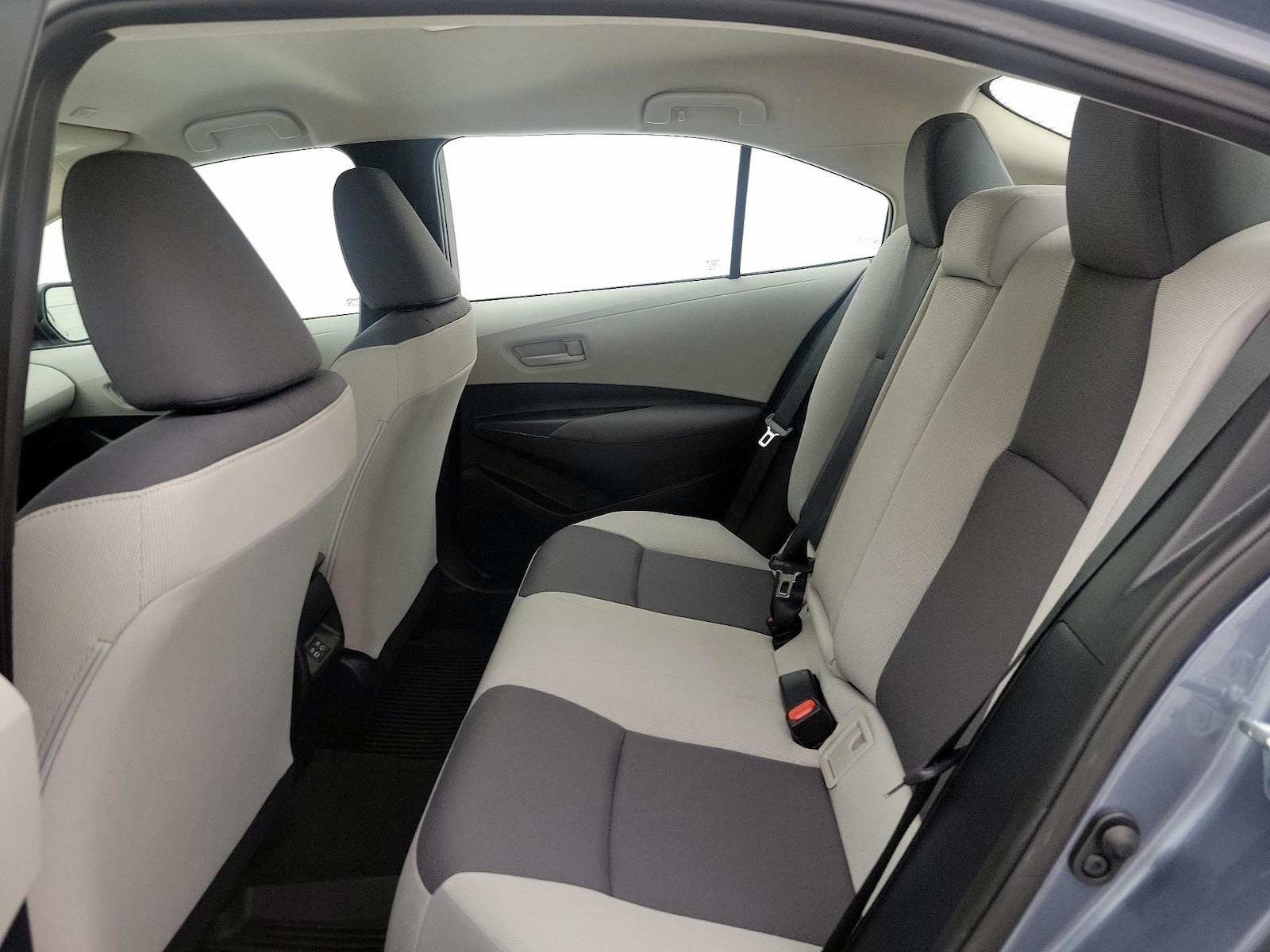 2026 Toyota Corolla LE - Photo 20