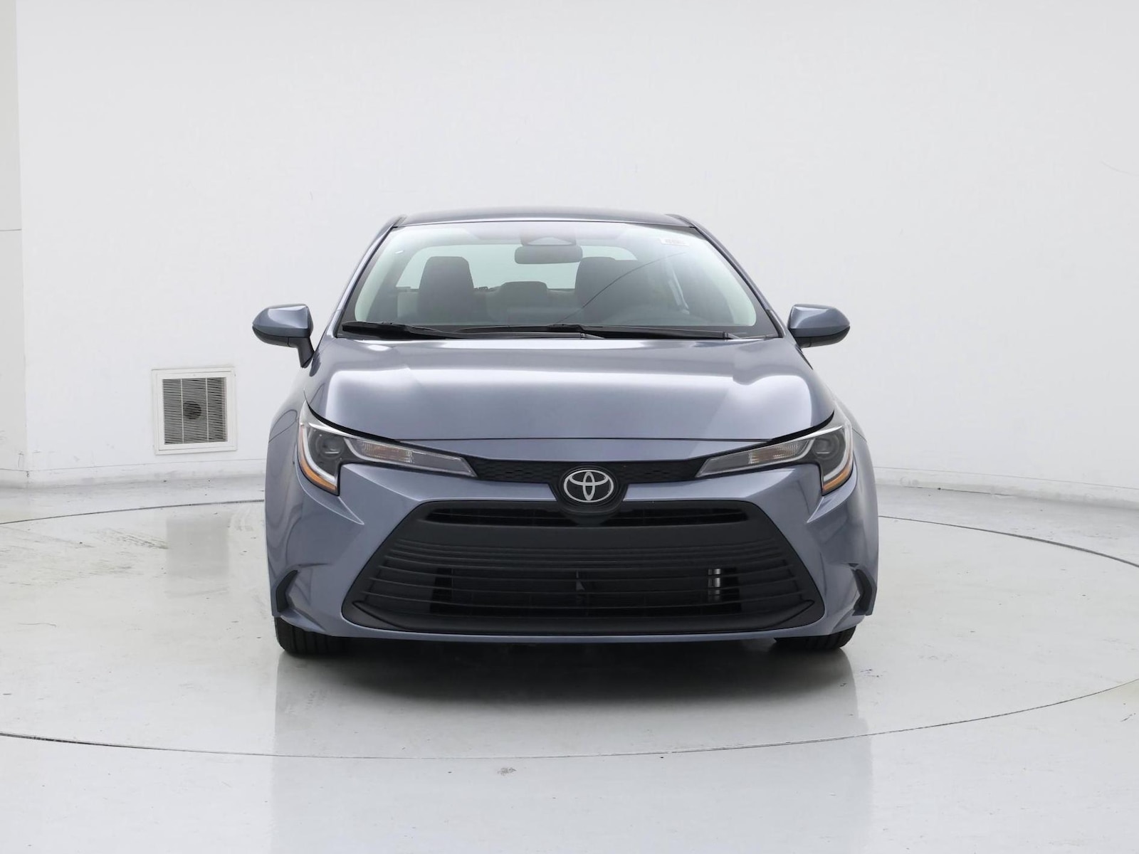 2026 Toyota Corolla LE - Photo 6