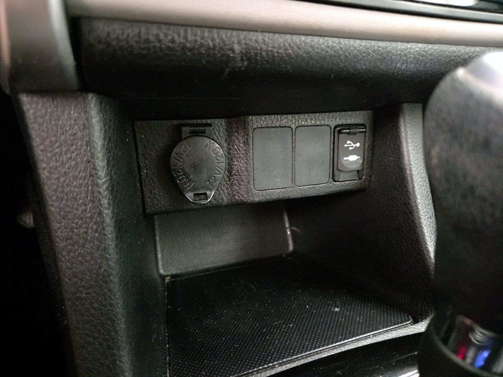 2017 Toyota Corolla LE - Photo 19