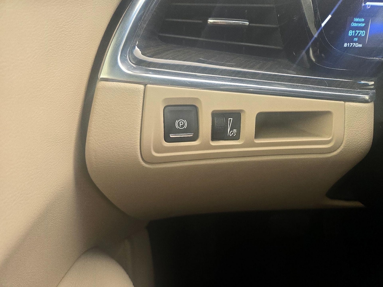 2019 Cadillac XT5 Base - Photo 14