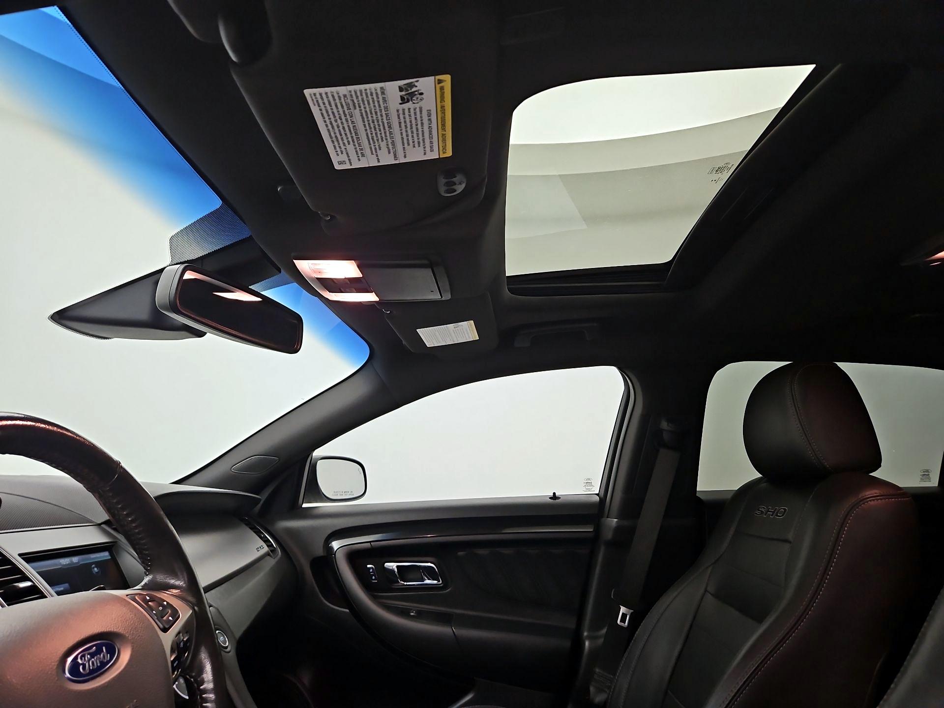 Thumbnail: 2015 Ford Taurus - 19