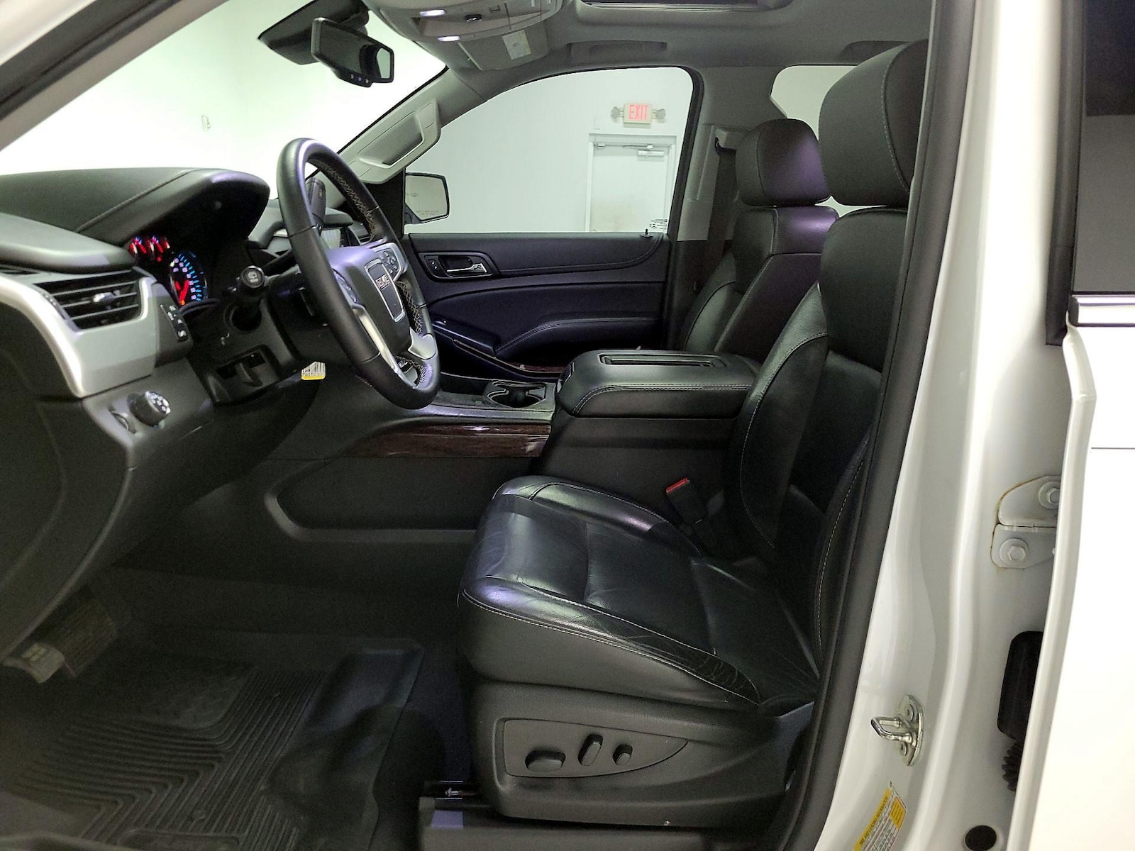 2020 GMC Yukon SLT Standard Edition - Photo 12